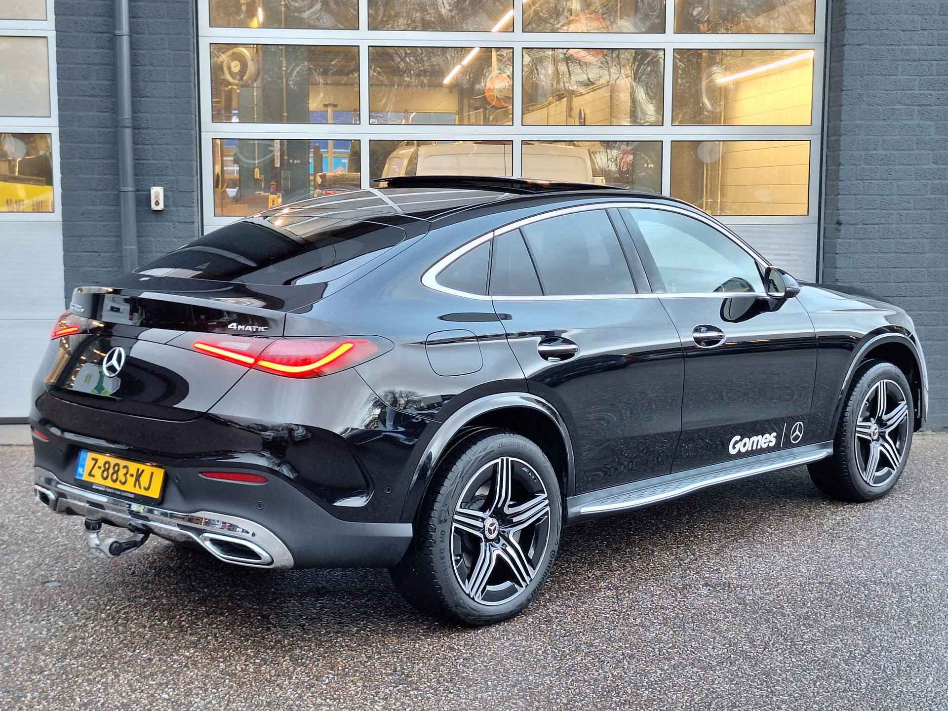 Mercedes-Benz GLC-klasse Coupé 400e 4MATIC | Bruin/Zwart leder | Panoramadak | | 360º camera | Memory pakket | Digital light | Elektrische achterklep | Treeplanken - 3/55