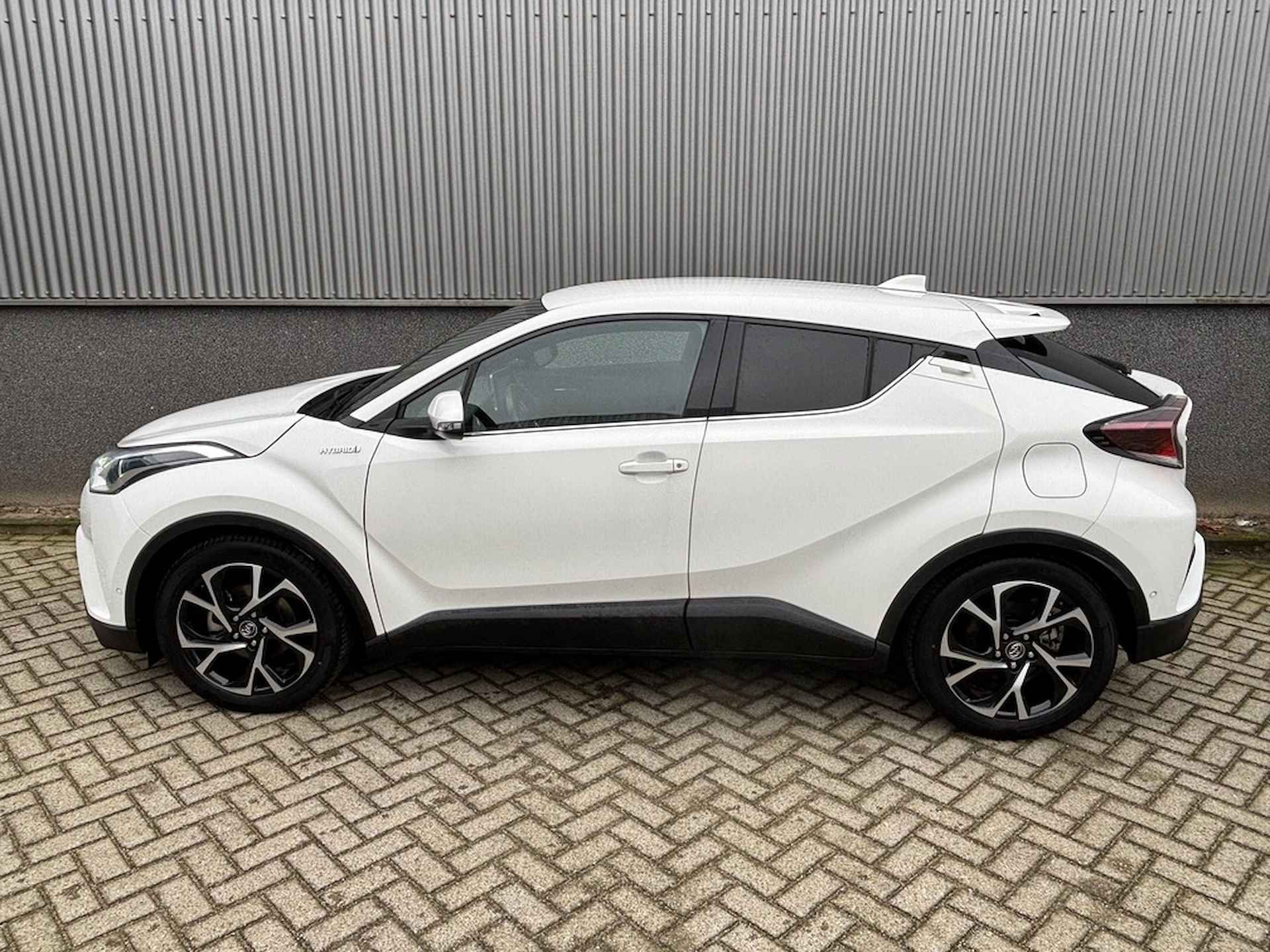 TOYOTA C-Hr 1.8 Hybrid 122pk CVT Style | AUTOMAAT | Navigatie | Parkeerensoren voor en achter - 7/36