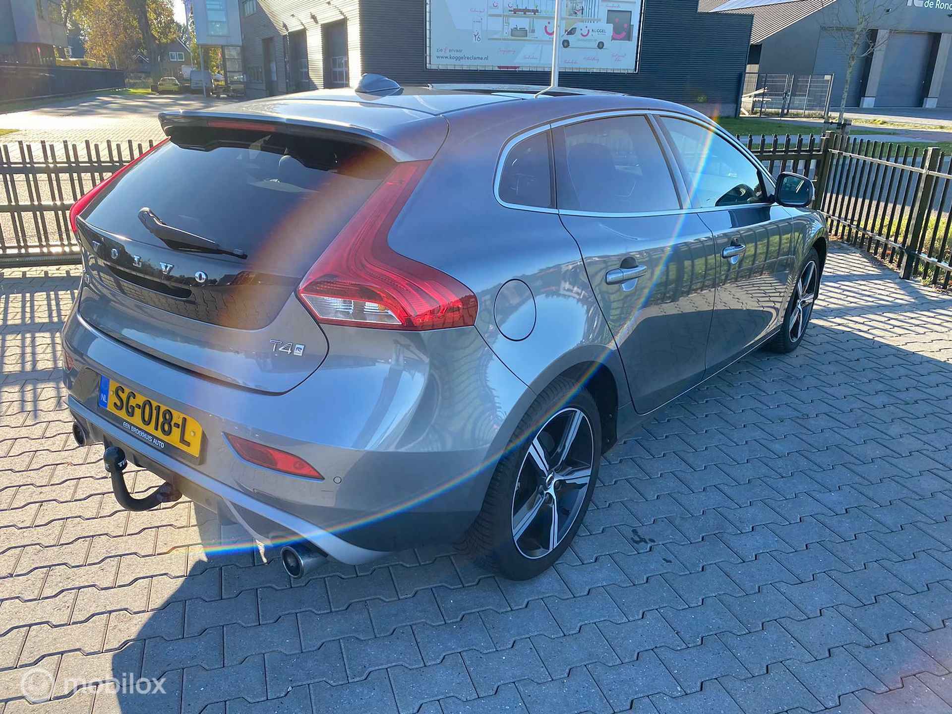 Volvo V40 2.0 T4 190PK R-DESIGN BUSINESS SPORT LUXERY | PANODAK | STANDKACHEL | CAMERA - 3/6