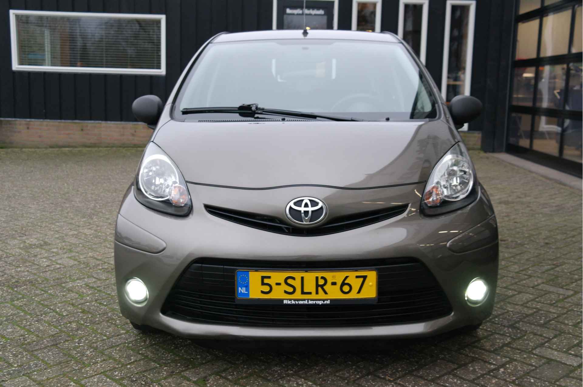 Toyota Aygo 1.0 VVT-i Now | Airco | 14'' | NL-Auto - 7/23