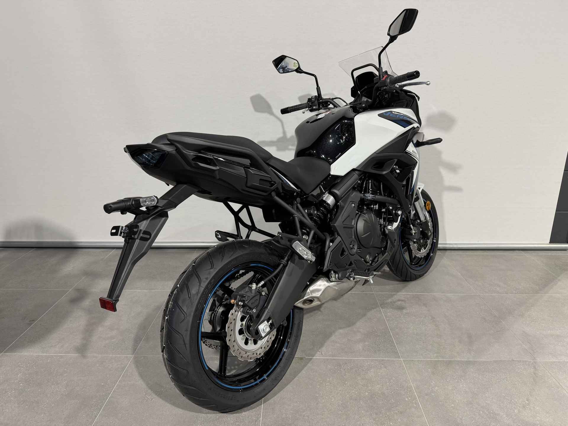 Kawasaki VERSYS 650 ABS - 2/10