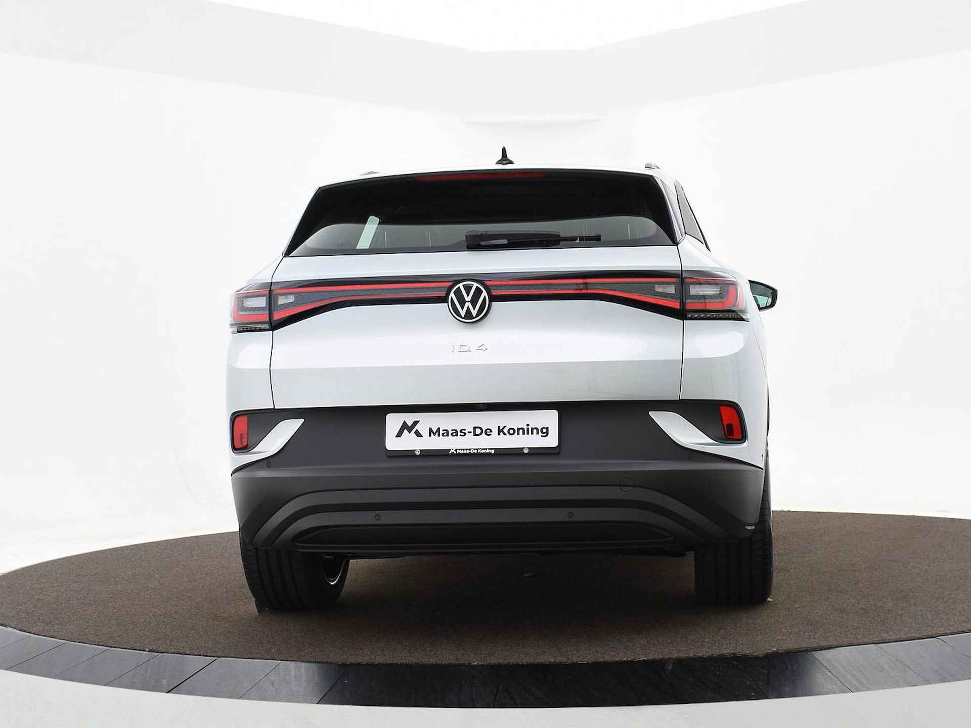 Volkswagen ID.4 Pro 77 kWh accu 210 kW / 286 pk SUV Elektr. aandrijving · Assistance pakket · Comfort pakket · Multimedia pakket · Trekhaak · - 4/40