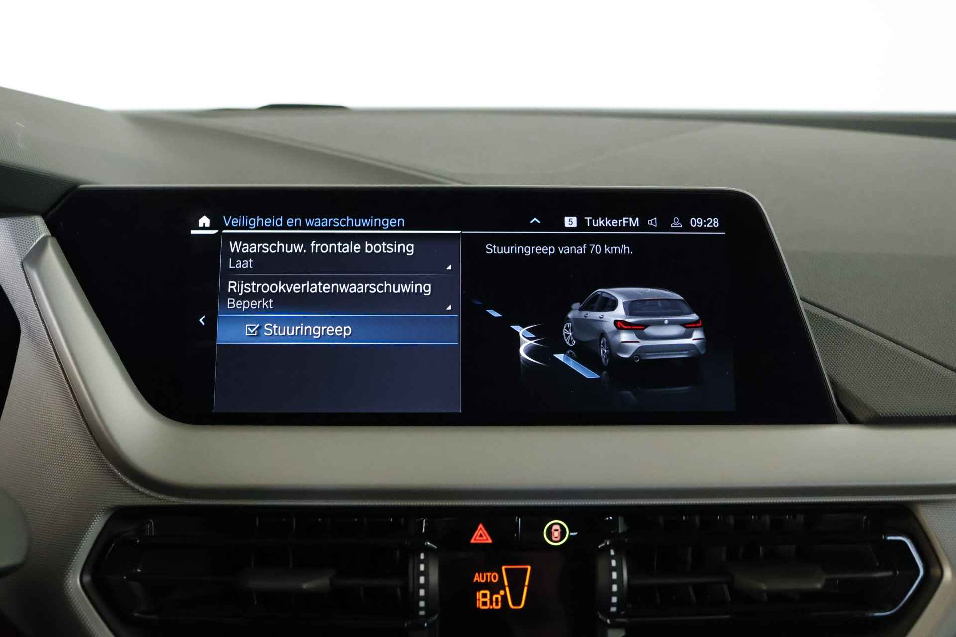 BMW 1-serie 118i / Navi / LED / CAM / CarPlay / Aut - 26/31