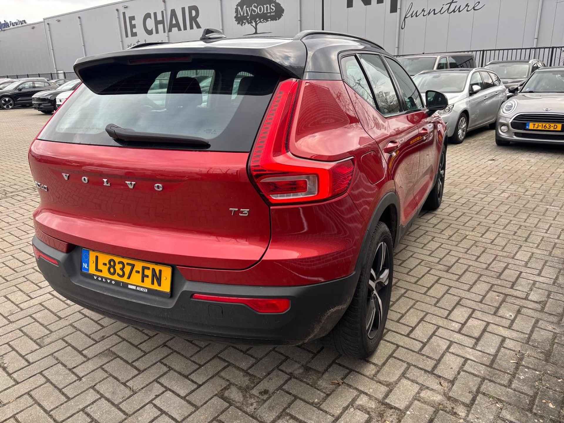 Volvo XC40 1.5 T3 R-Design - 4/7