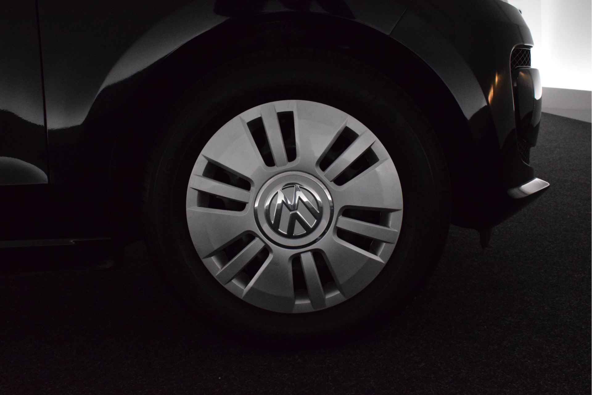 Volkswagen up! 1.0 60pk move up! BlueMotion Navigatie Airco - 28/28