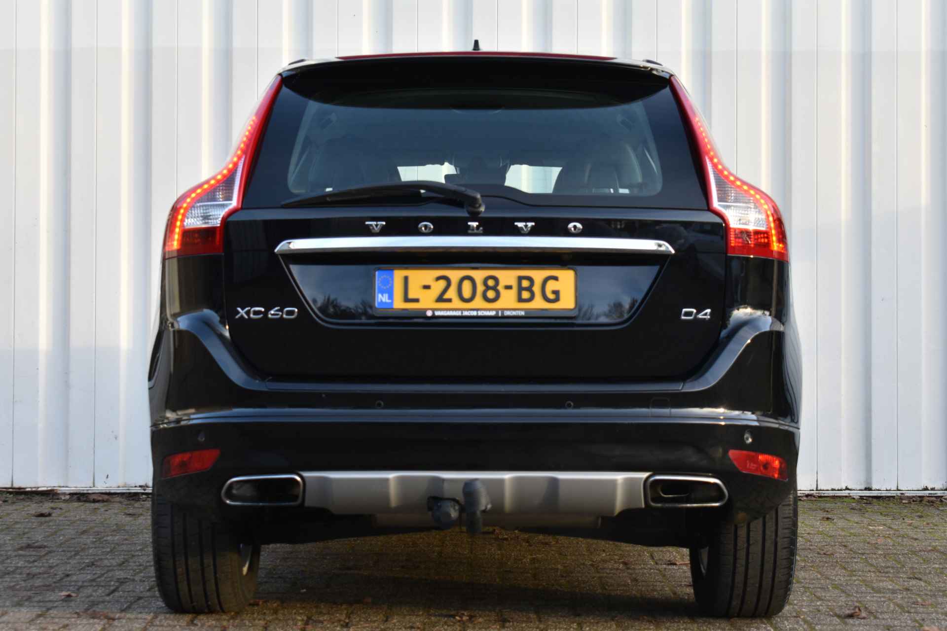 Volvo XC60 D4 191pk Automaat Summum | Trekhaak | Sensoren achter&camera | Stoelverwarming | - 20/28