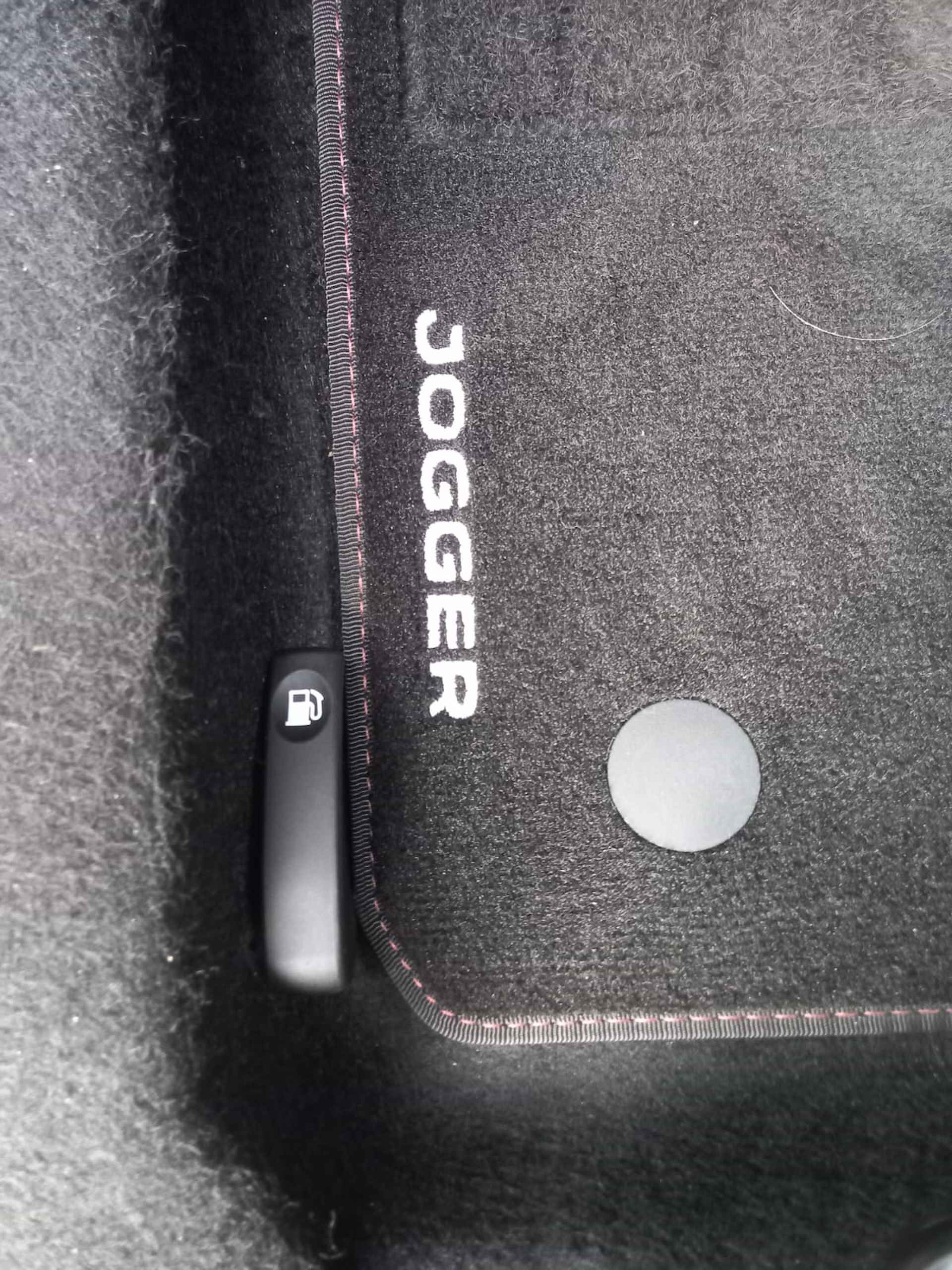 Dacia Jogger 1.0 TCe Extreme 7p., Airco(automatisch), Carplay, Navigatie, Stoelverwarming, Parkeersensoren, Camera, Cruise control, Handsfree Auto in nieuwstaat, Fabrieksgarantie!! - 31/36