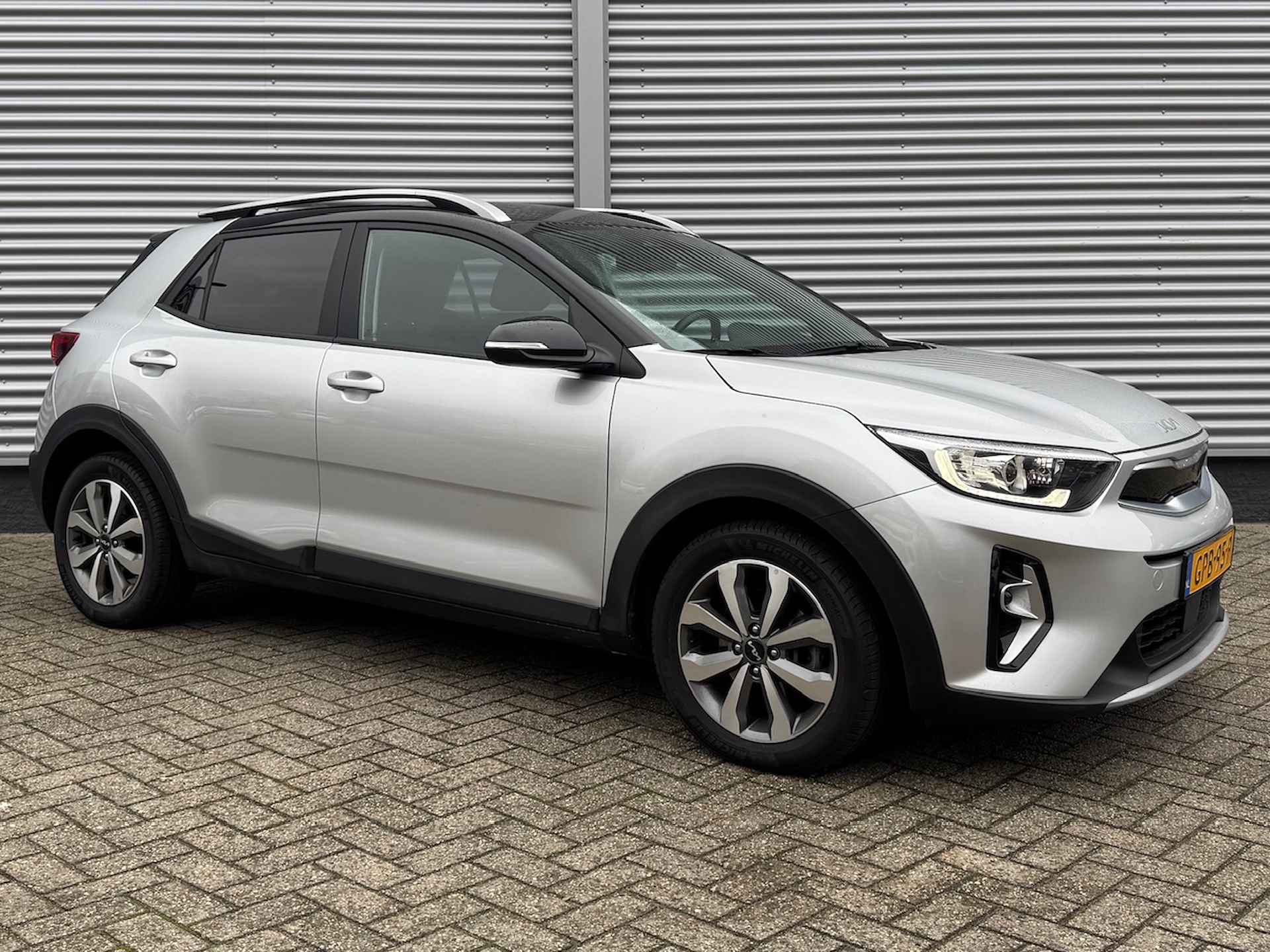 KIA Stonic 1.0 T-GDi 120pk DCT7 DynamicPlusLine | Stoel/Stuurwielverwarming | Navigatie | Climate Control | Lichtmetalen Velgen | - 7/42