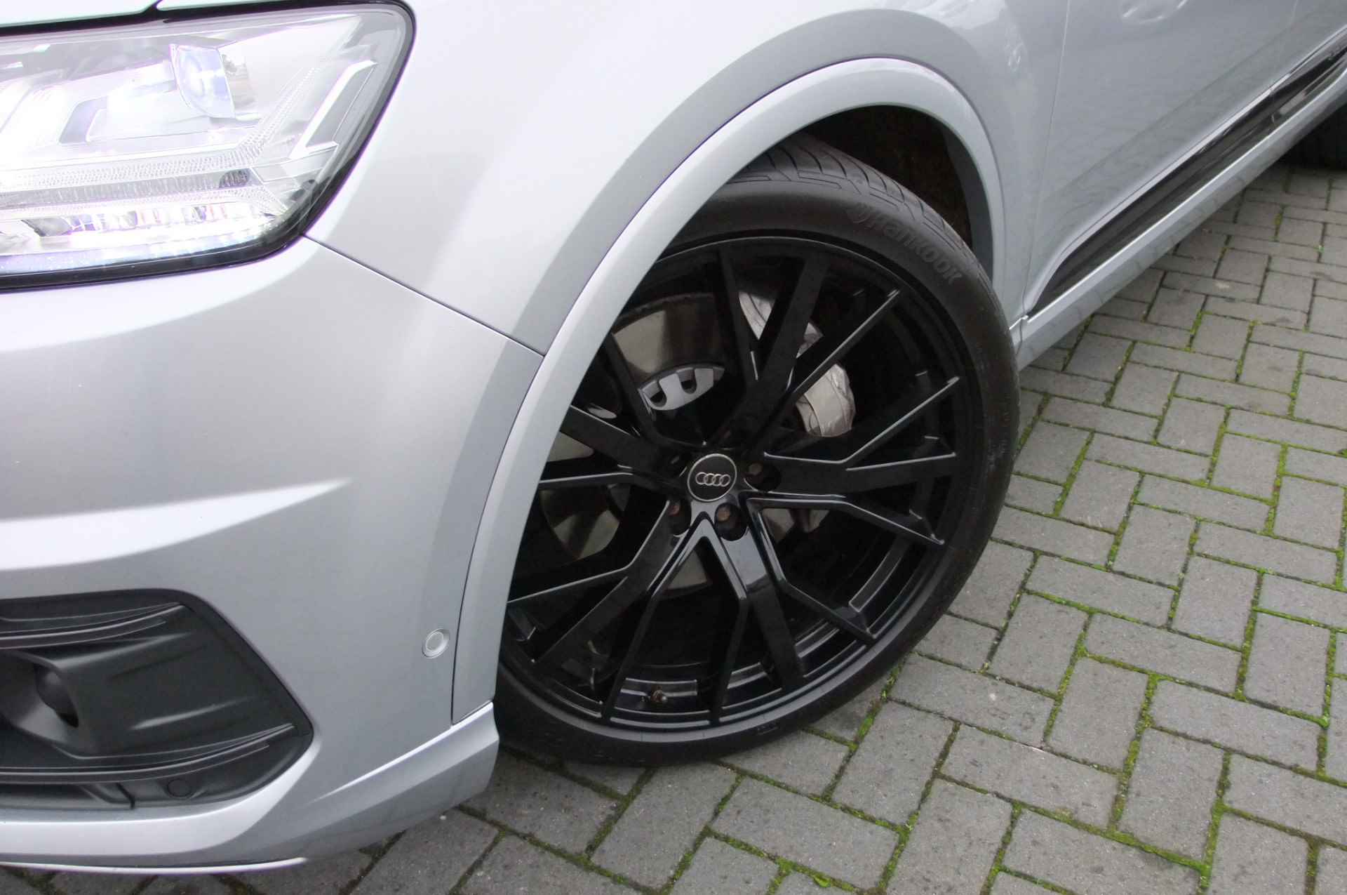 Audi Q7 3.0 TDI quattro Pro Line + 7p / Luchtvering/ Head-up /Trekhaak/ Softclose/ Panorama/ Bose/ Camera / 22 inch - 4/37