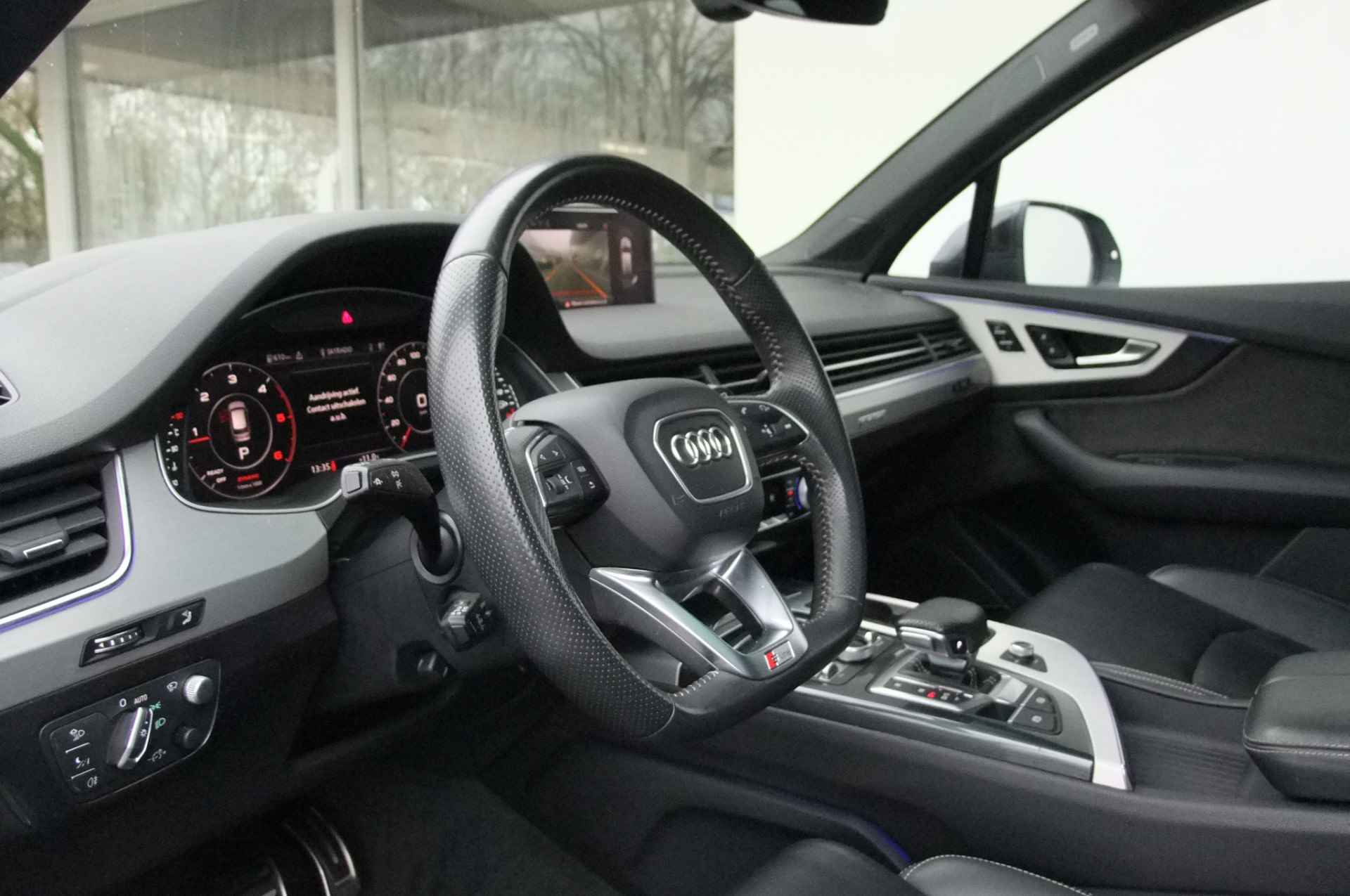 Audi Q7 3.0 TDI quattro Pro Line + 7p / Luchtvering/ Head-up /Trekhaak/ Softclose/ Panorama/ Bose/ Camera / 22 inch - 20/37