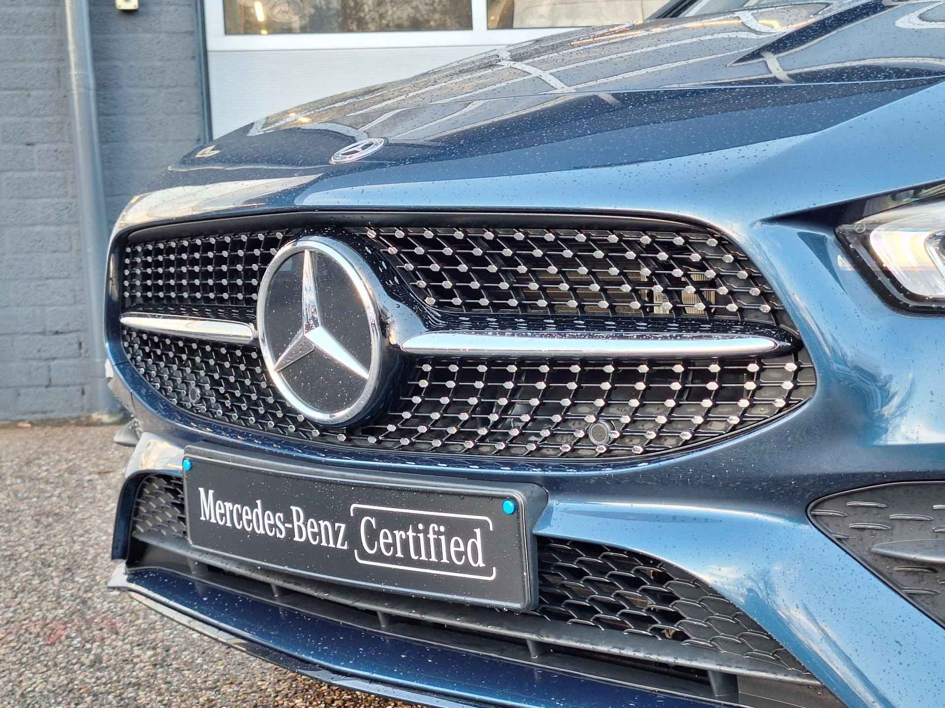 Mercedes-Benz CLA-klasse 250 e AMG Line | Premium | Nightpakket | Achteruitrijcamera | Stoelverwarming | Sfeerverlichting | Apple & Android Carplay | Showmodel SALE - 35/41