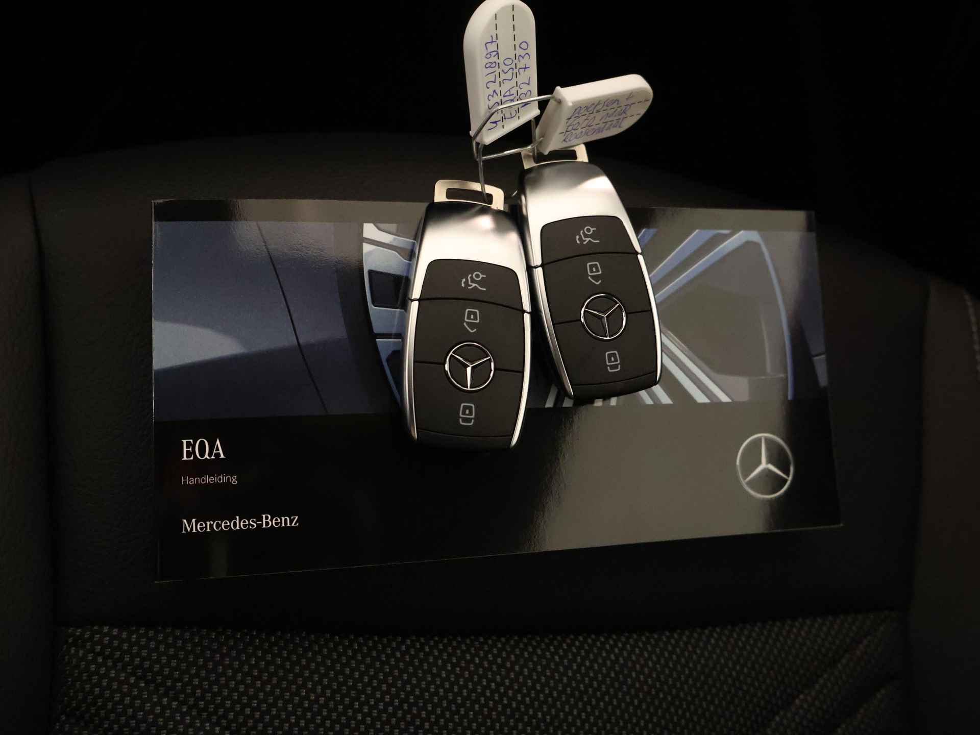 Mercedes-Benz EQA 250+ Business Line 71 kWh | Trekhaak | Dodehoekassistent | Parkeerpakket met achteruitrijcamera | EASY PACK achterklep | Extra USB-poorten | EASY PACK achterklep | GUARD 360° Voertuigbescherming Plus | - 12/41