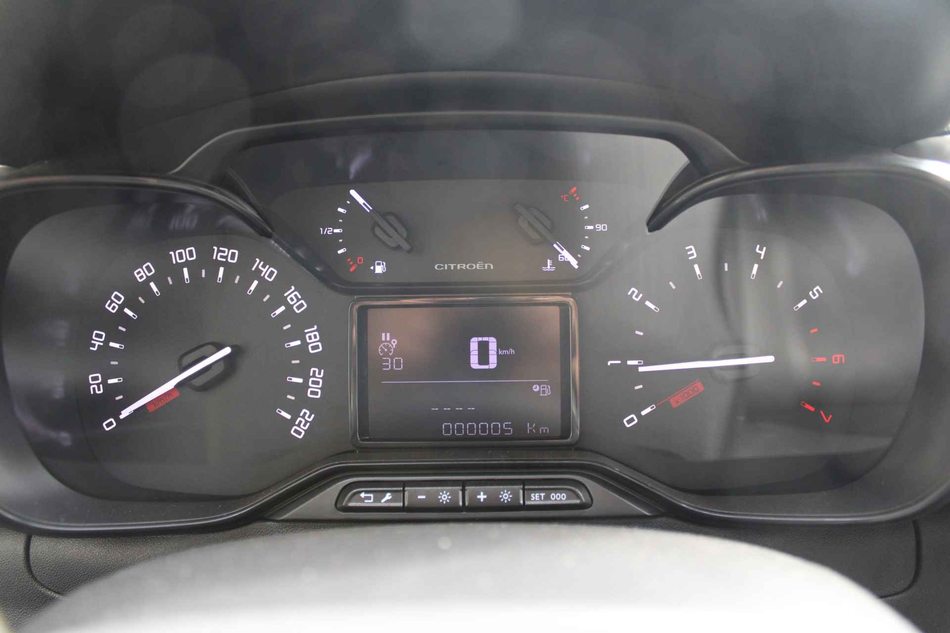 Citroën C3 1.2 PureTech You Stoelverwarming, DAB+, Bluetooth, Airco - 16/23