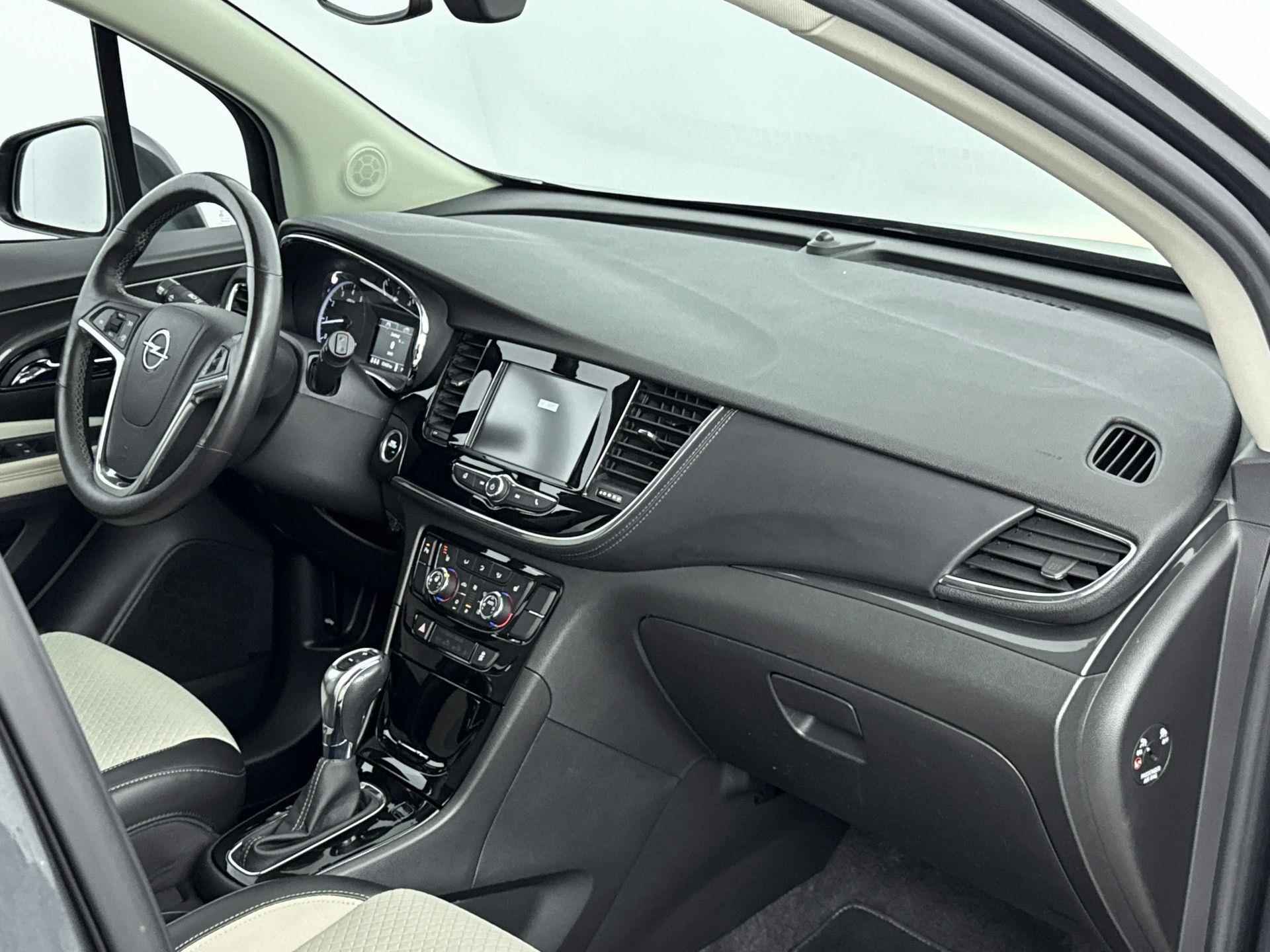 Opel Mokka X Innovation 140pk | Trekhaak | Parkeersensoren Voor/ Achter | Stuur Verwarmd | Voorstoelen Verwarmd | Licht Metalen Velgen 18" - 18/38