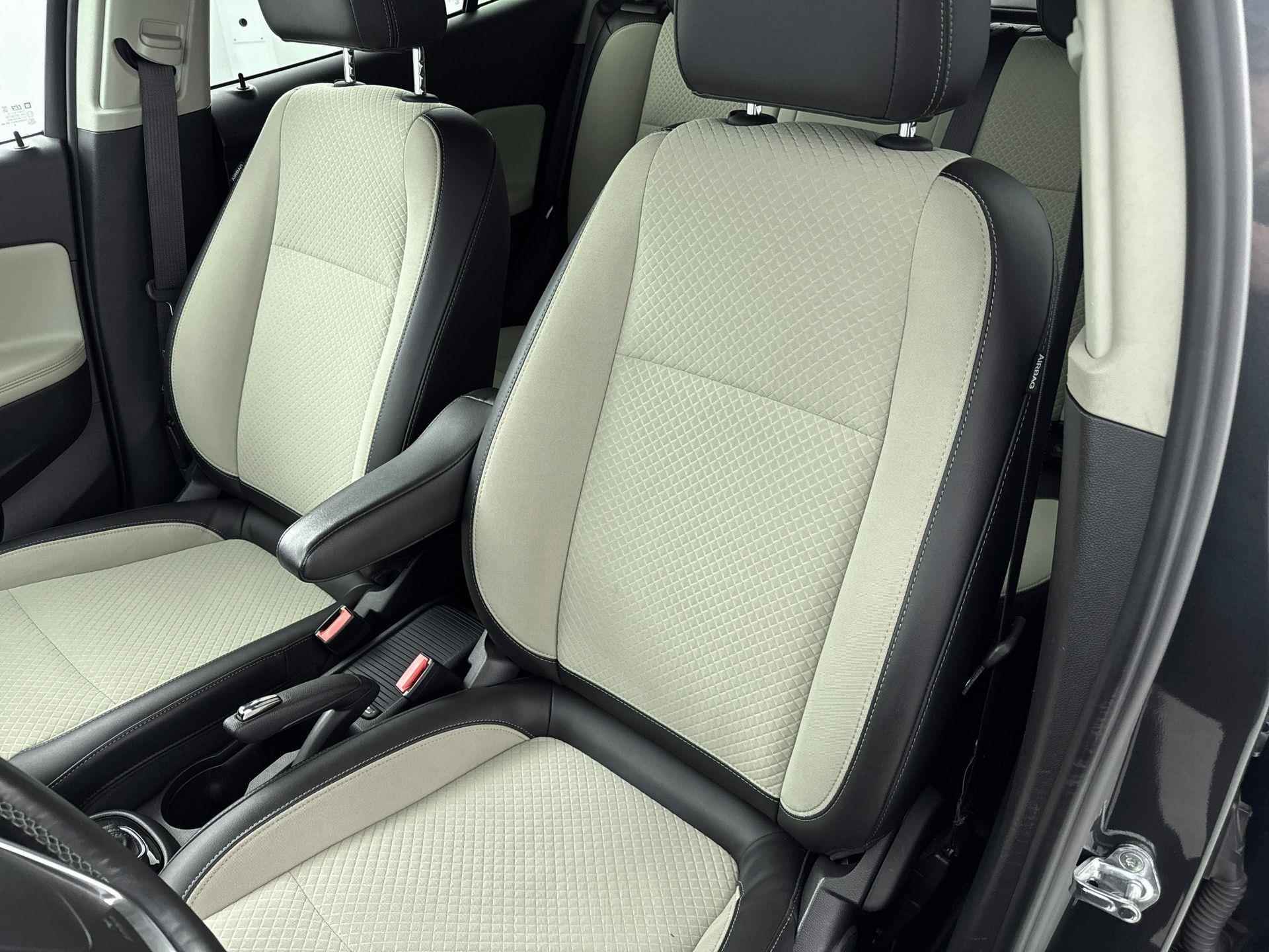 Opel Mokka X Innovation 140pk | Trekhaak | Parkeersensoren Voor/ Achter | Stuur Verwarmd | Voorstoelen Verwarmd | Licht Metalen Velgen 18" - 21/38