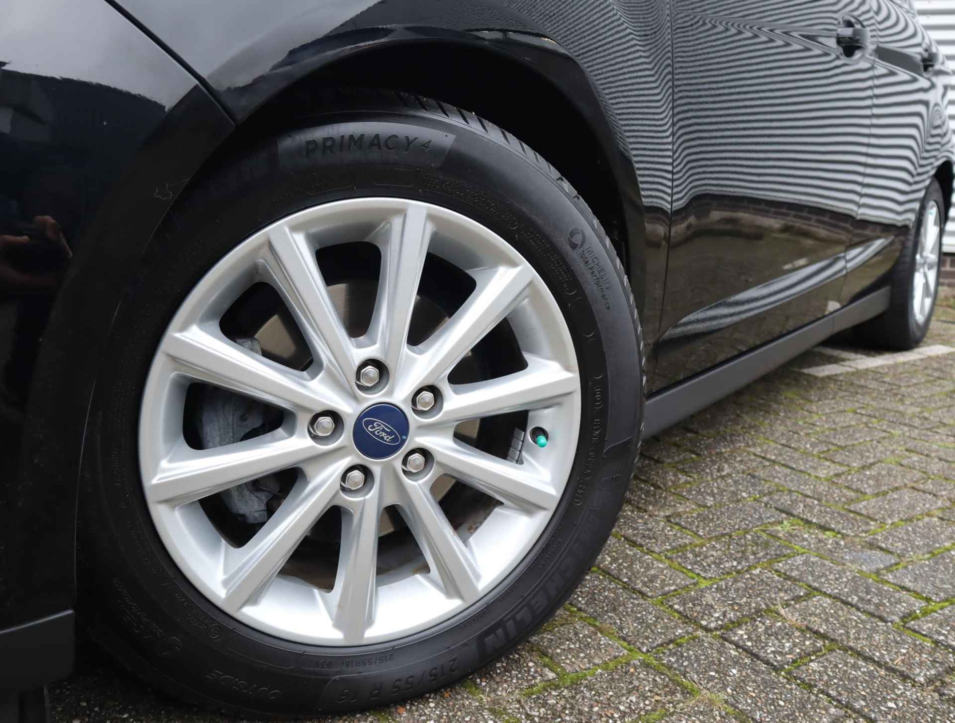 Ford C-Max 1.0 Titanium | Dealer onderhouden | Navigatie | Cruise control | Parkeersensoren V+A | Achteruitrijcamera | Trekhaak | - 7/45