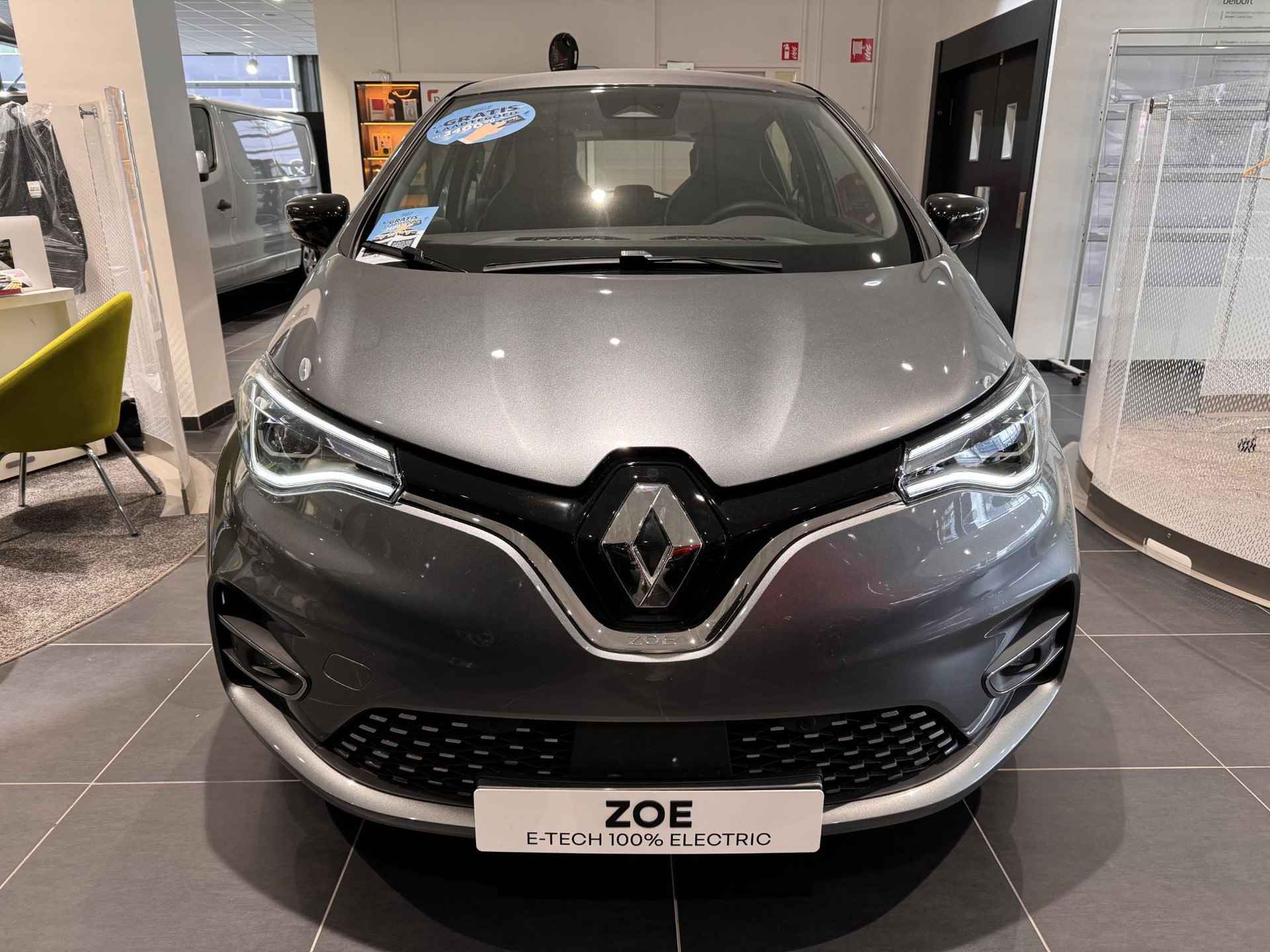 Renault ZOE R135 Evolution 52 kWh | OP = OP  SPECIALE DEAL VOOR EEN NIEUWE ZOË ALLEEN BIJ Z&Z Renault Den Haag - 2/18