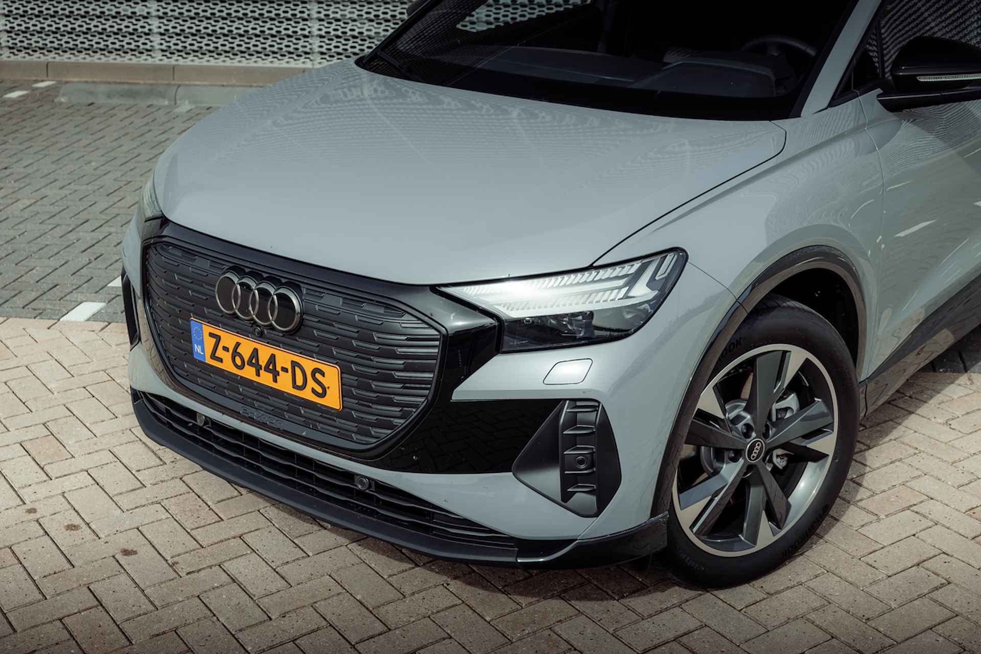 Audi Q4 e-tron 45 Advanced edition 82 kWh | Assistentiepakket plus | Comfortpakket | Optiek zwart | 20" LM velgen | Privacy glass - 10/29