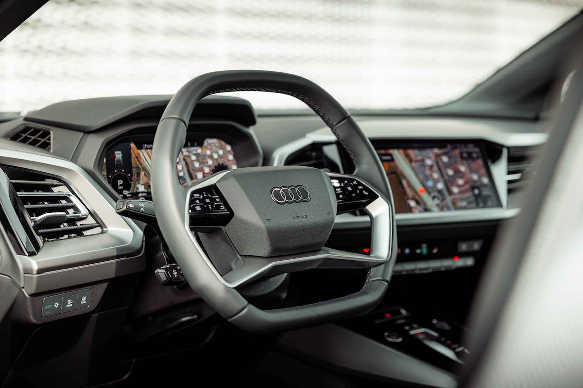 Audi Q4 e-tron 45 Advanced edition 82 kWh | Assistentiepakket plus | Comfortpakket | Optiek zwart | 20" LM velgen | Privacy glass - 17/29
