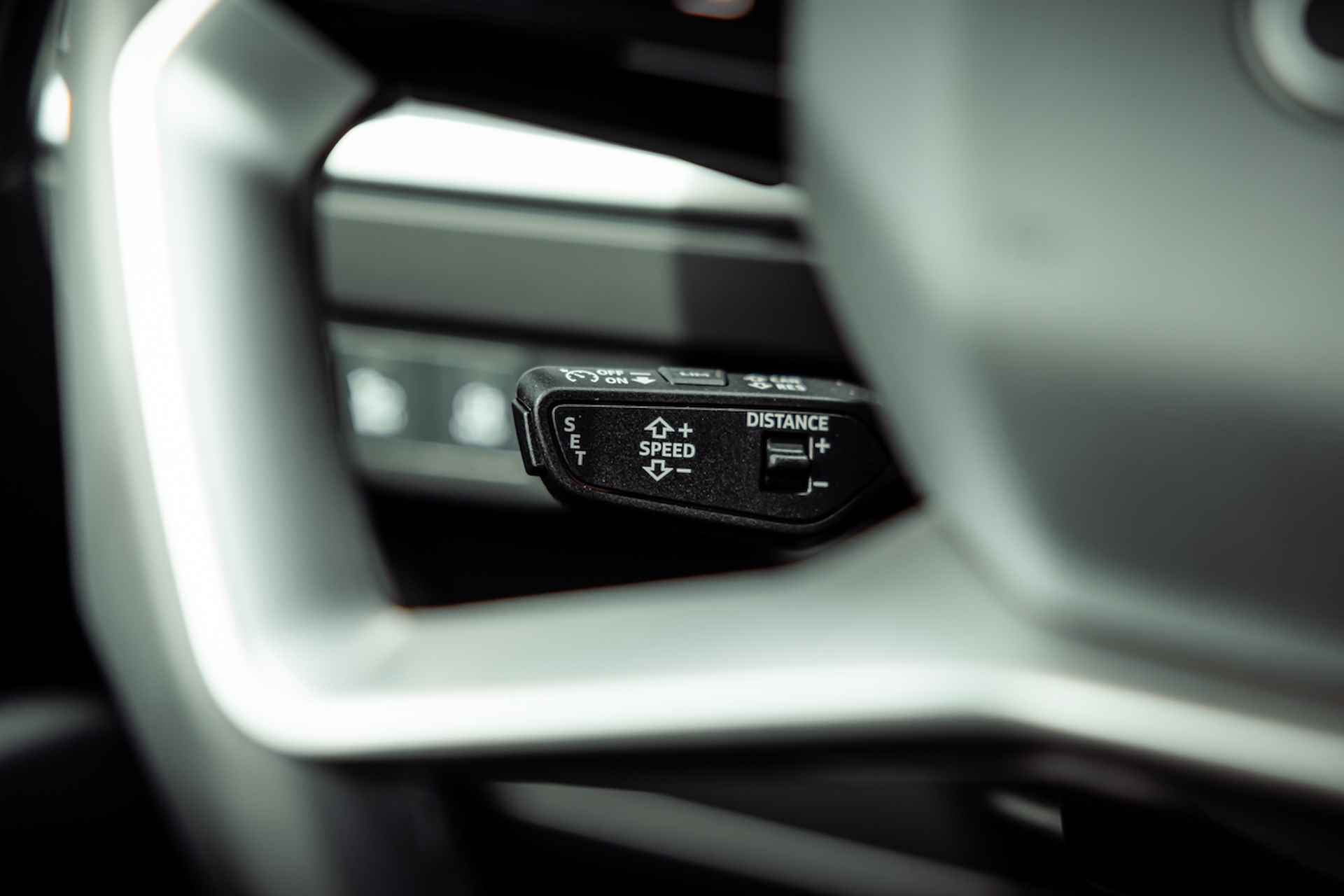 Audi Q4 e-tron 45 Advanced edition 82 kWh | Assistentiepakket plus | Comfortpakket | Optiek zwart | 20" LM velgen | Privacy glass - 24/29