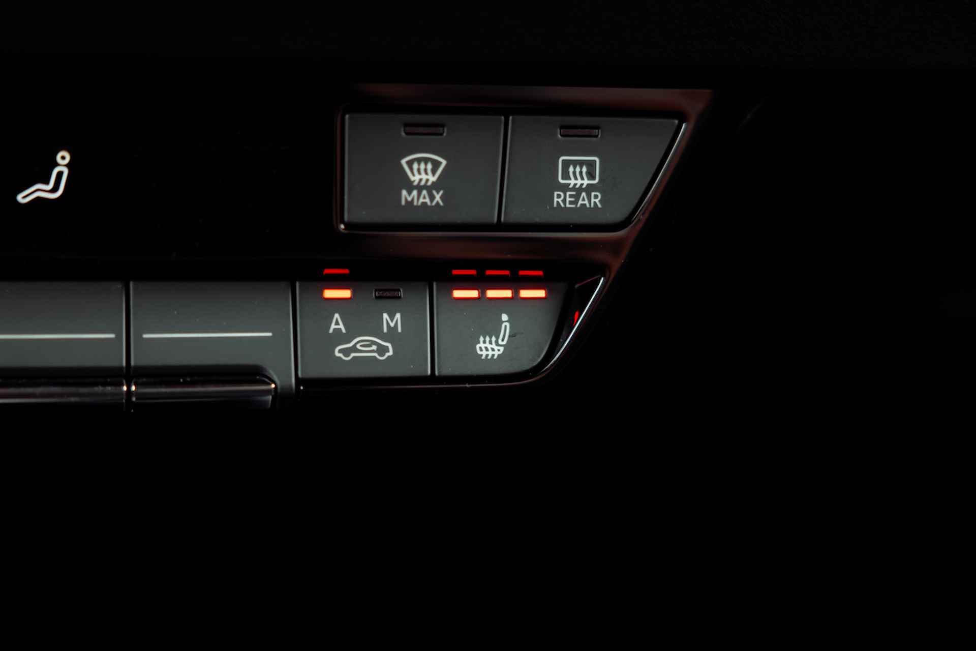 Audi Q4 e-tron 45 Advanced edition 82 kWh | Assistentiepakket plus | Comfortpakket | Optiek zwart | 20" LM velgen | Privacy glass - 26/29
