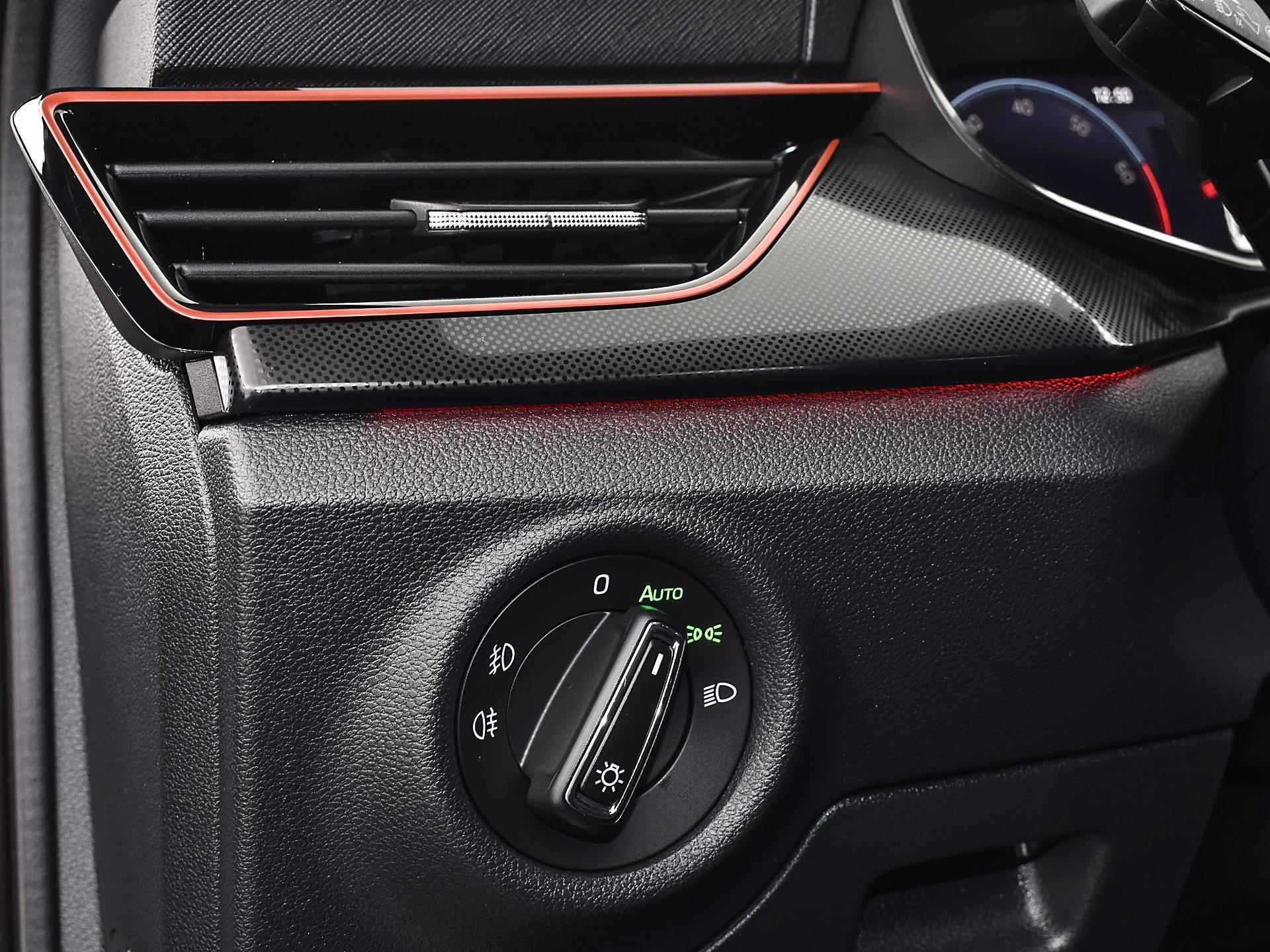 Škoda Scala 1.0 Tsi 110pk DSG Sport Business | Camera | Apple CarPlay | Cruise Control | 18"Velgen | Active Info Display | Sportstoelen | Garantie t/m 10-05-2027 of 100.000km - 18/39