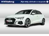 Audi A3 Sportback 40 TFSI e 204pk s-tronic S Line exterieur | Panoramadak | Comfortsleutel | Stoelverwarming | Optiek zwart | Privacy glass | 18' LM velgen