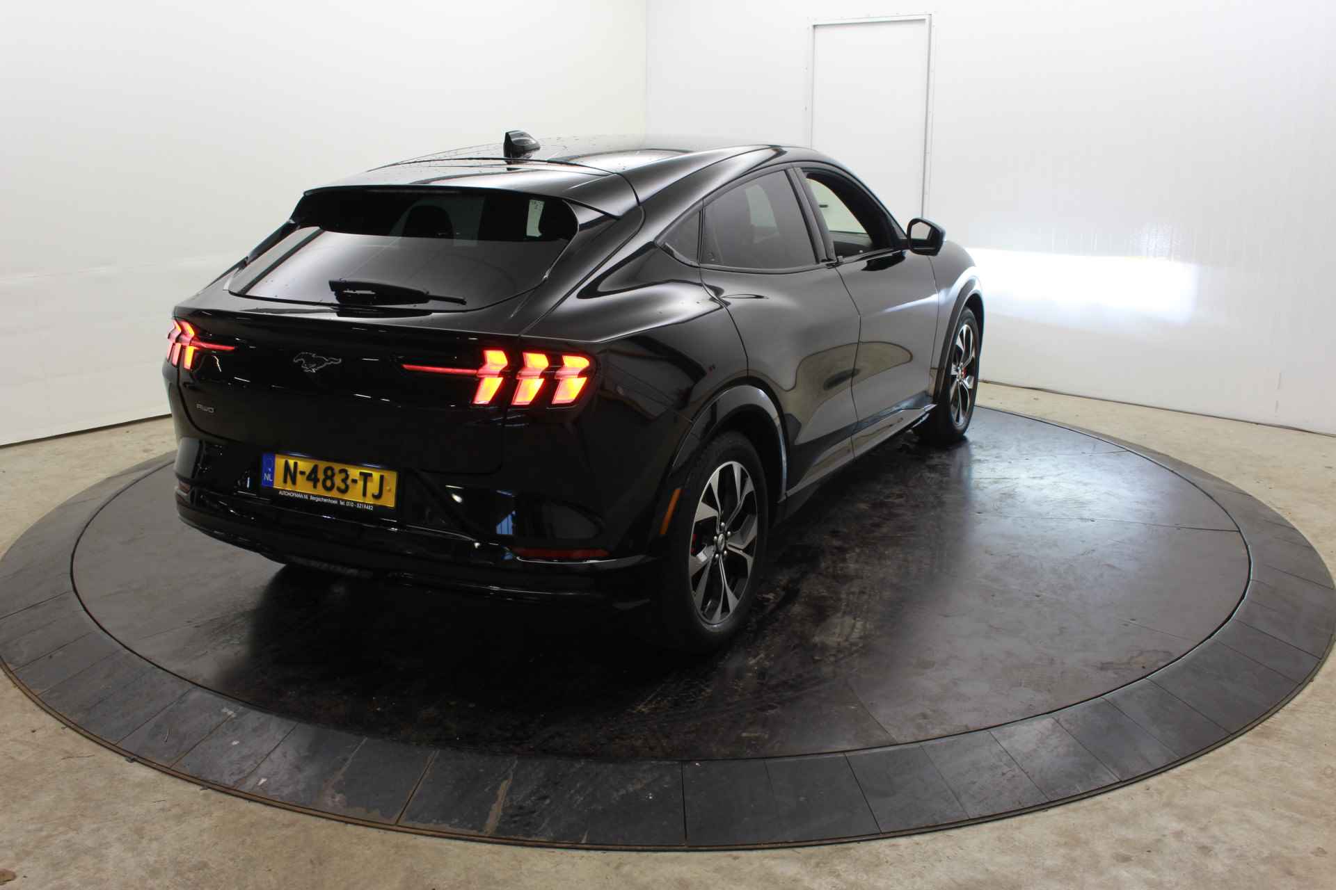 Ford Mustang Mach-E AWD 75 kWh 360º Camera Leder met Lucid Red stiksels El aKlep - 5/50