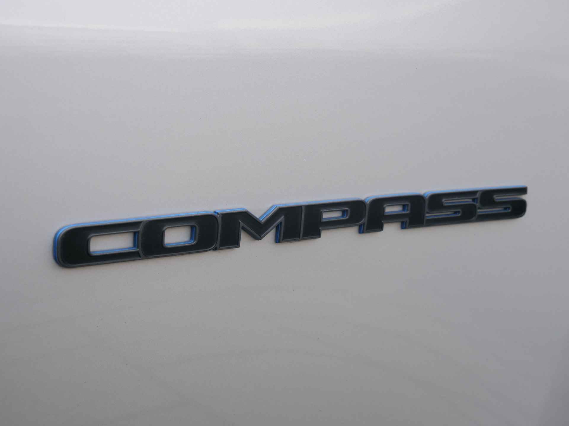 Jeep Compass 4xe 240pk Automaat Plug-in Hybrid Electric S Navigatie / DAB / Apple Carplay / Leer - 14/48