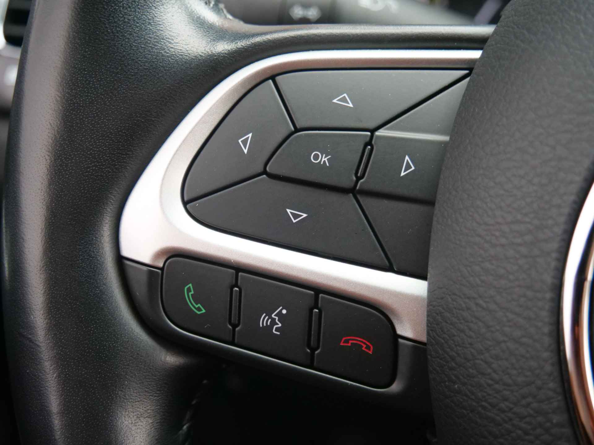 Jeep Compass 4xe 240pk Automaat Plug-in Hybrid Electric S Navigatie / DAB / Apple Carplay / Leer - 22/48