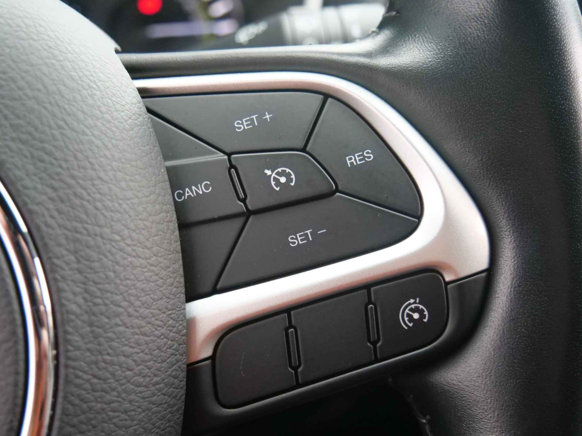 Jeep Compass 4xe 240pk Automaat Plug-in Hybrid Electric S Navigatie / DAB / Apple Carplay / Leer - 23/48