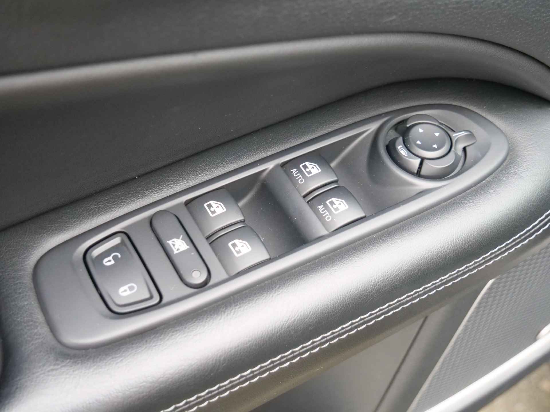 Jeep Compass 4xe 240pk Automaat Plug-in Hybrid Electric S Navigatie / DAB / Apple Carplay / Leer - 37/48