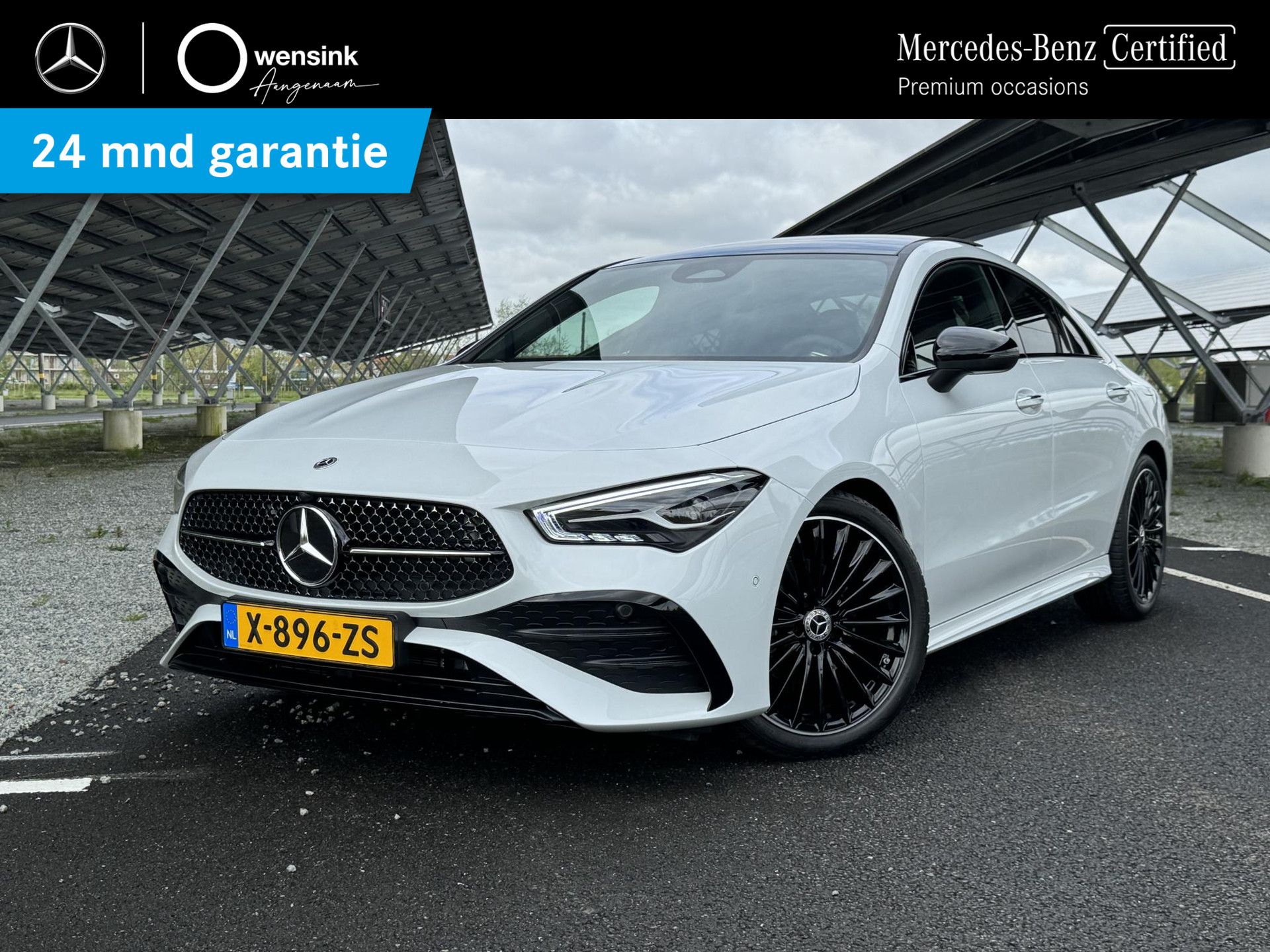 Mercedes-Benz CLA-klasse Coupe 180 AMG Line | Panorama-schuifdak | Parkeercamera | Stoelverwarming | Sfeerverlichting |