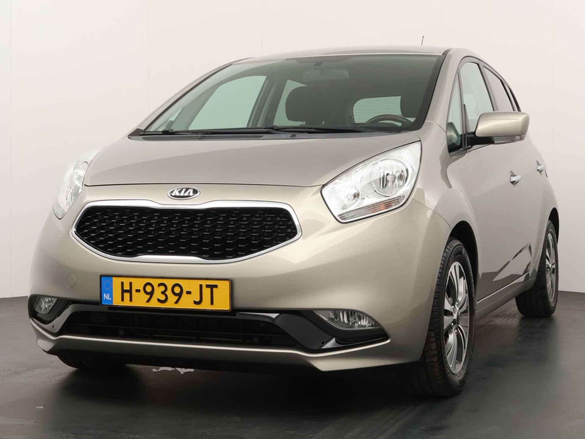 Kia Venga 1.6 CVVT Automaat ExecutiveLine - Navigatie - Climate Control - Stoelverwarming - Lichtmetalen velgen - 12 maanden BOVAG garantie - 3/45