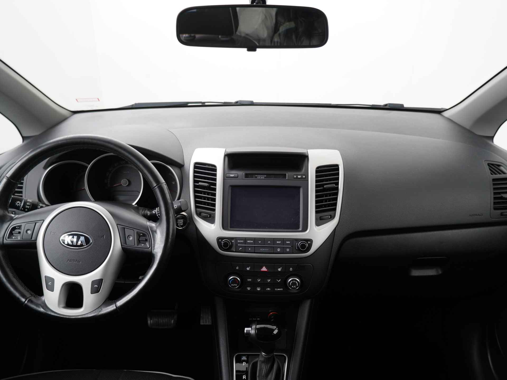 Kia Venga 1.6 CVVT Automaat ExecutiveLine - Navigatie - Climate Control - Stoelverwarming - Lichtmetalen velgen - 12 maanden BOVAG garantie - 37/45