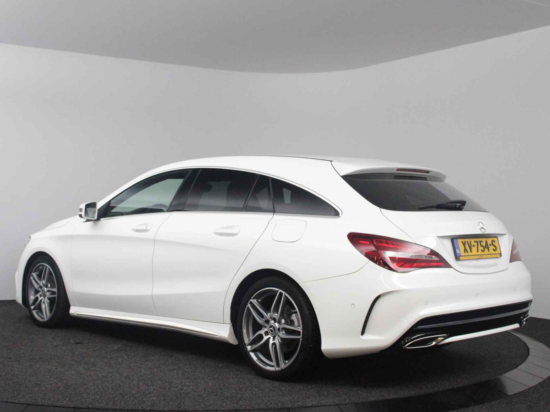 Mercedes-Benz CLA-klasse Shooting Brake 180 Business Solution AMG Upgrade Edition  | Navigatie | Camera | - 9/46