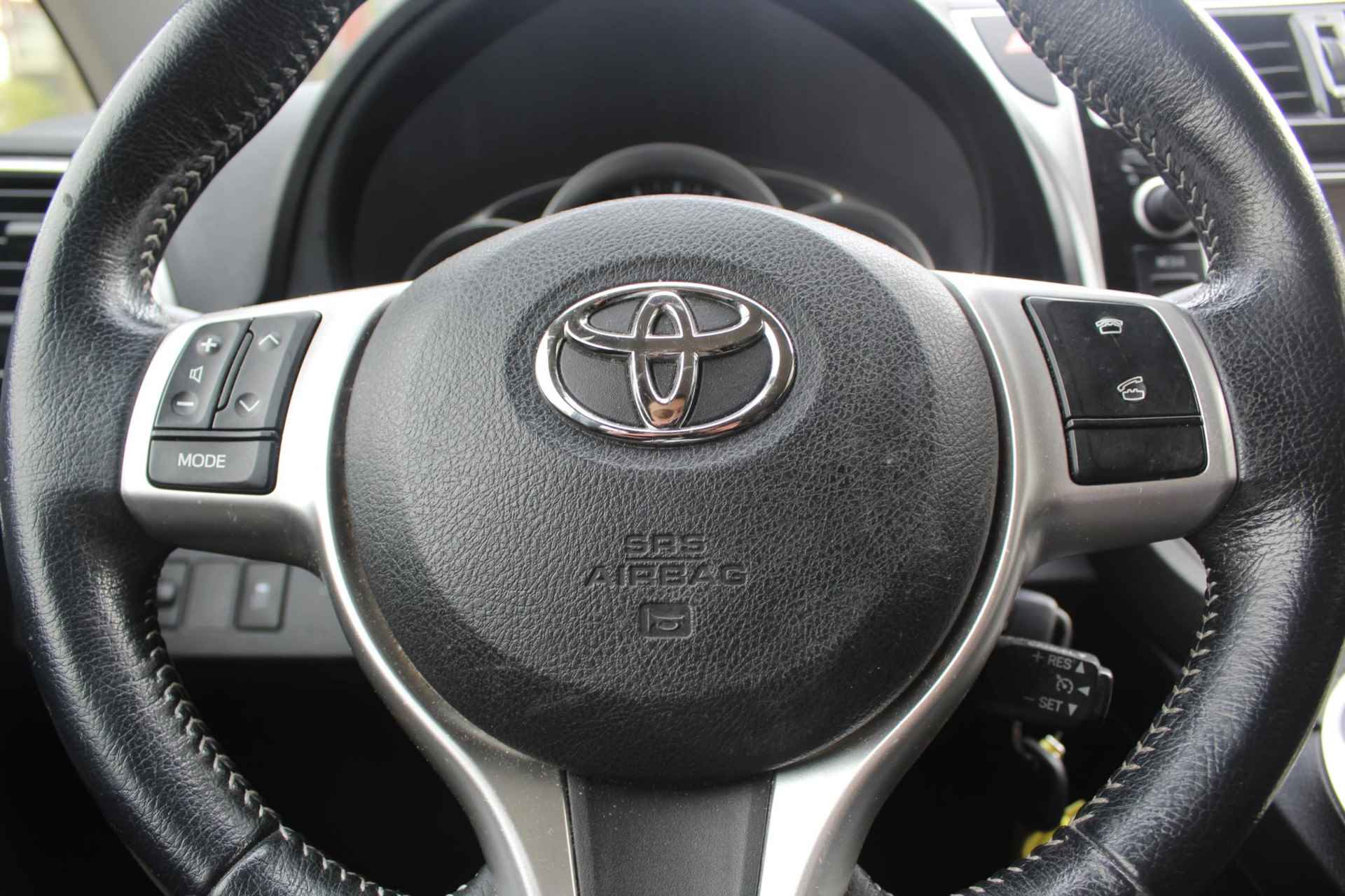 Toyota Verso-S 1.3 VVT-I TREND AUTOMAAT PANODAK CRUISE CLIMA LM-VELGEN CAMERA - 7/27