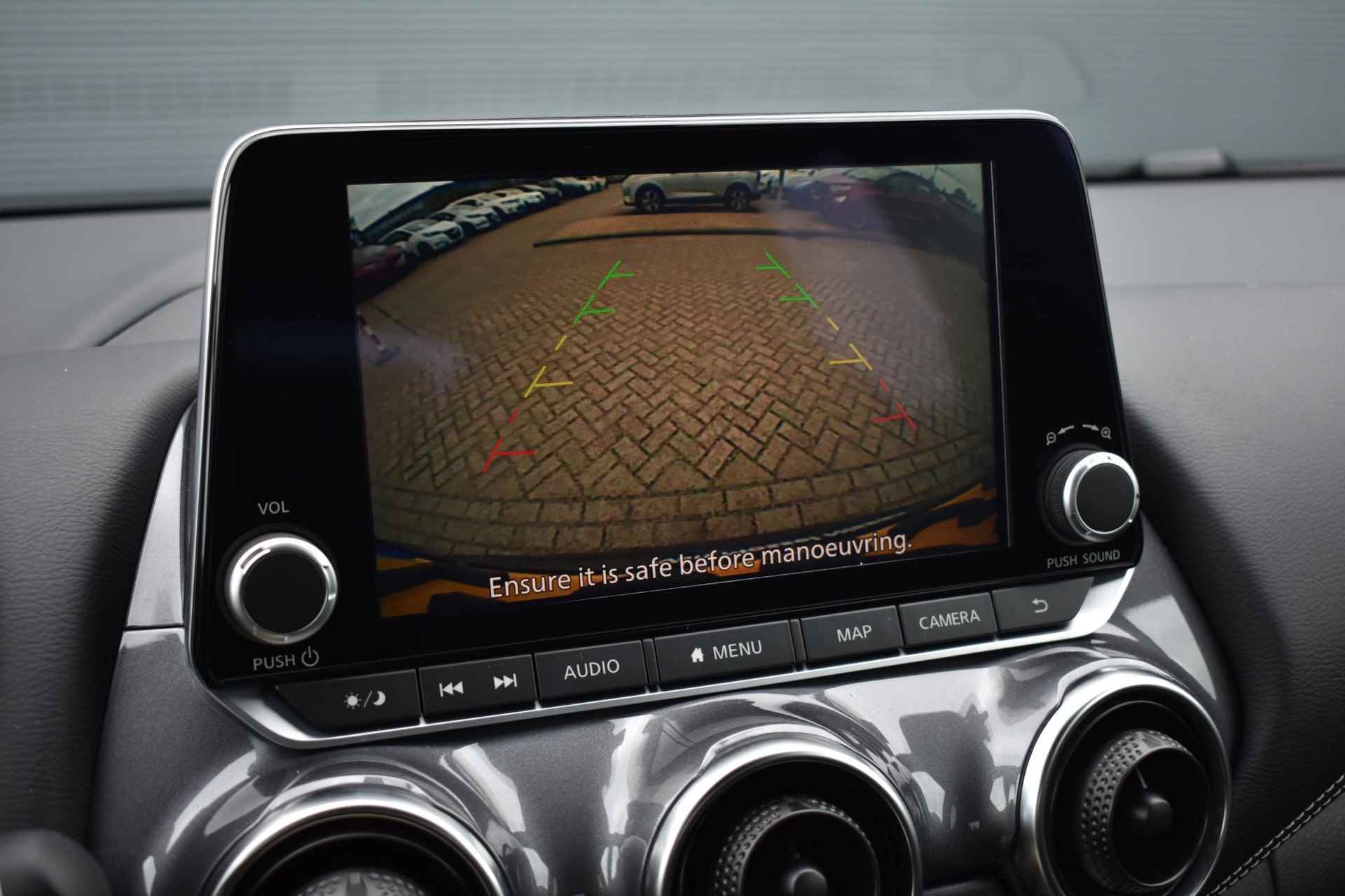 Nissan Juke 1.0 DIG-T N-Design 115pk | Navigatie | Achteruitrijcamera | Apple Carplay/Android Auto | LED Koplampen | LMV 19'' - 17/37