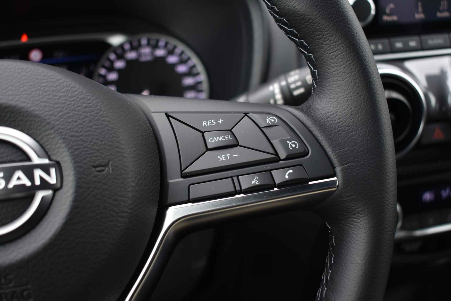 Nissan Juke 1.0 DIG-T N-Design 115pk | Navigatie | Achteruitrijcamera | Apple Carplay/Android Auto | LED Koplampen | LMV 19'' - 33/37