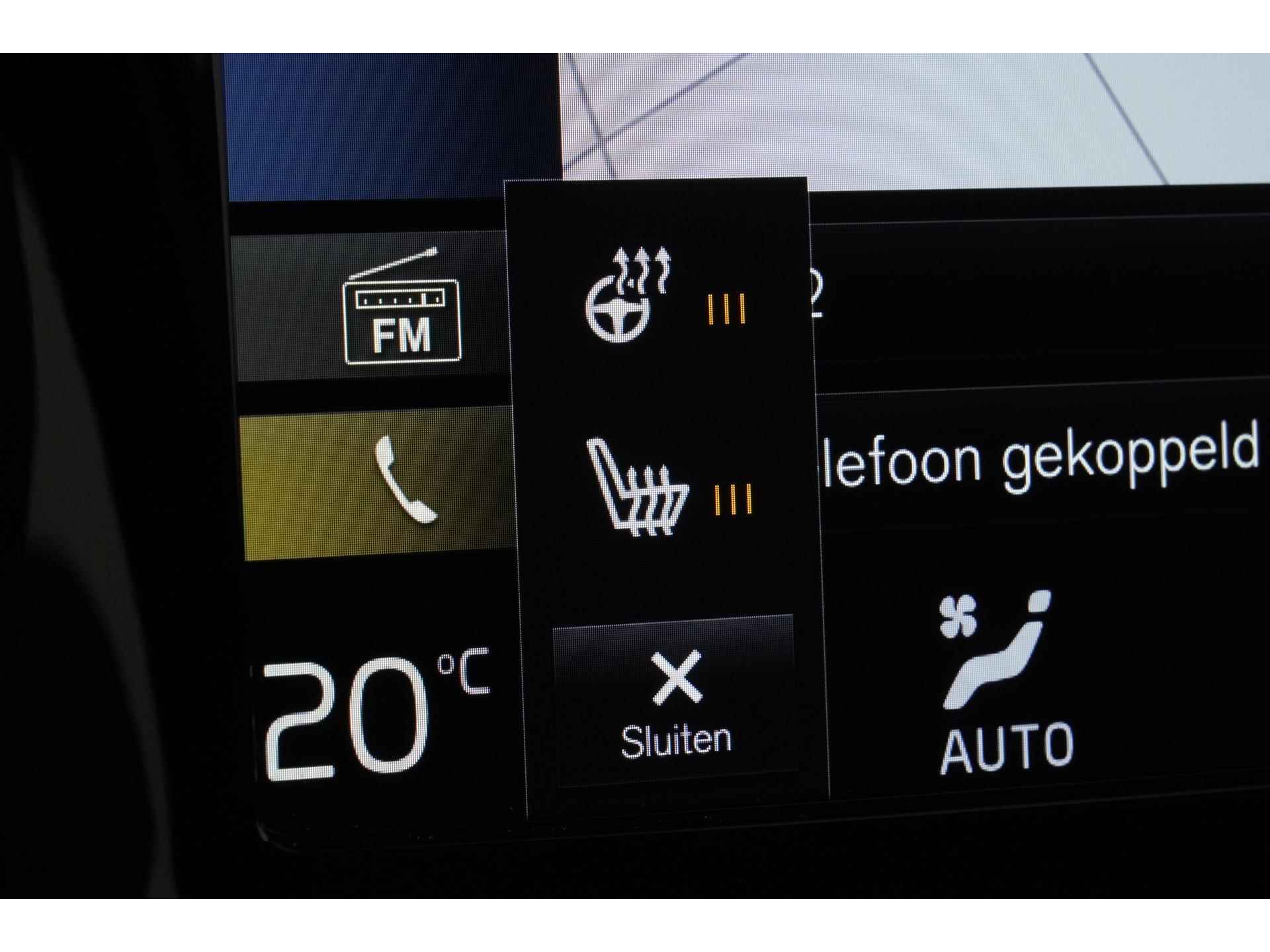 Volvo XC40 1.5 T5 Recharge Inscription | Leder | Camera | Blind spot | Elek klep |  Zondag Open! - 12/32