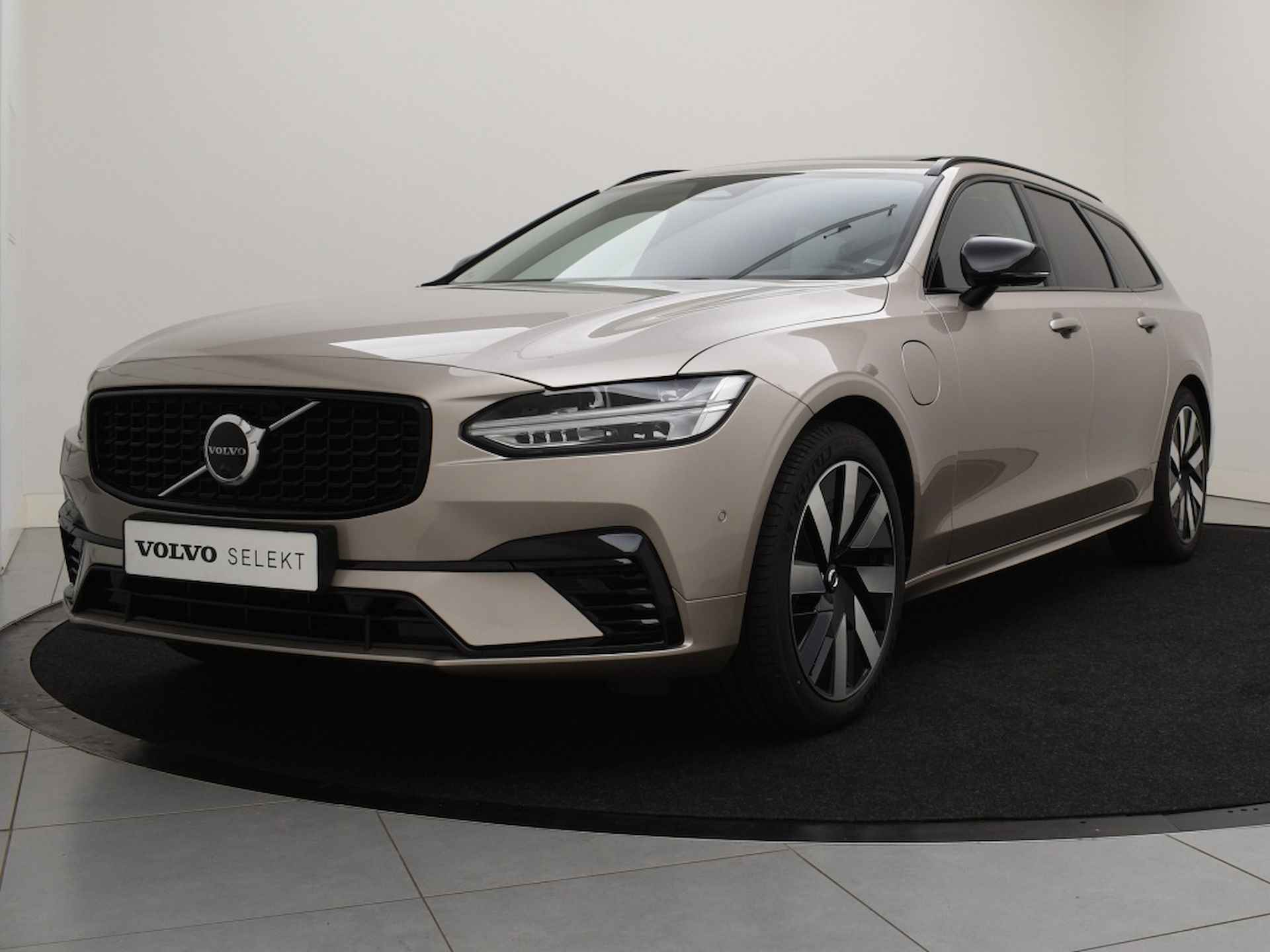 Volvo V90 T6 PLUG-IN HYBRID LONG RANGE PLUS DARK HARMAN KARDON SCHUIFDAK A - 2/42