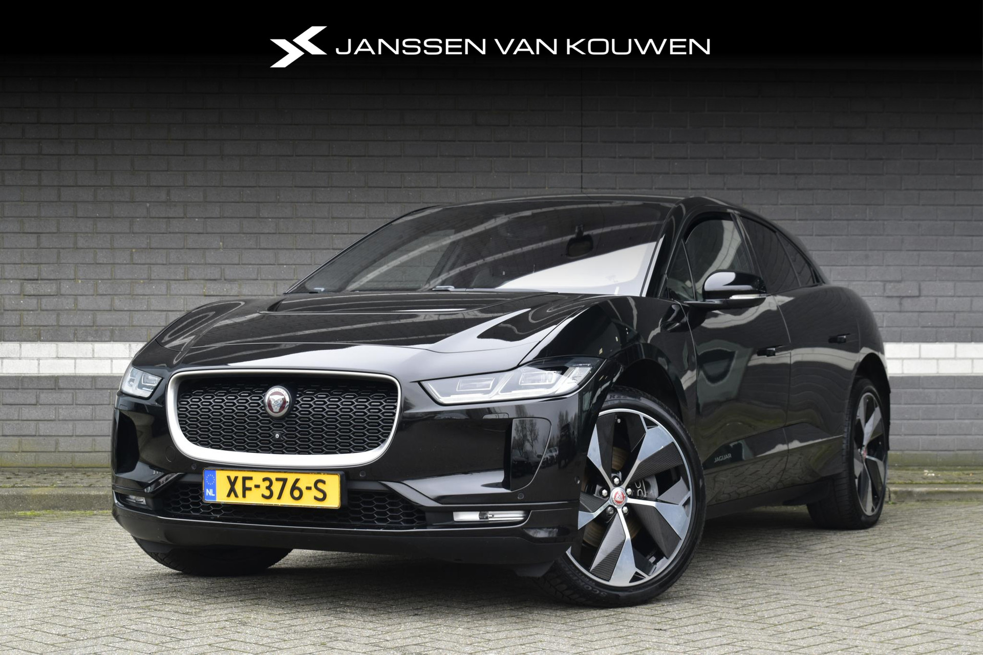 Jaguar I-PACE EV400 First Edition 90 kWh HSE / Pano / Luchtvering / Meridian / 22" Velgen bij viaBOVAG.nl