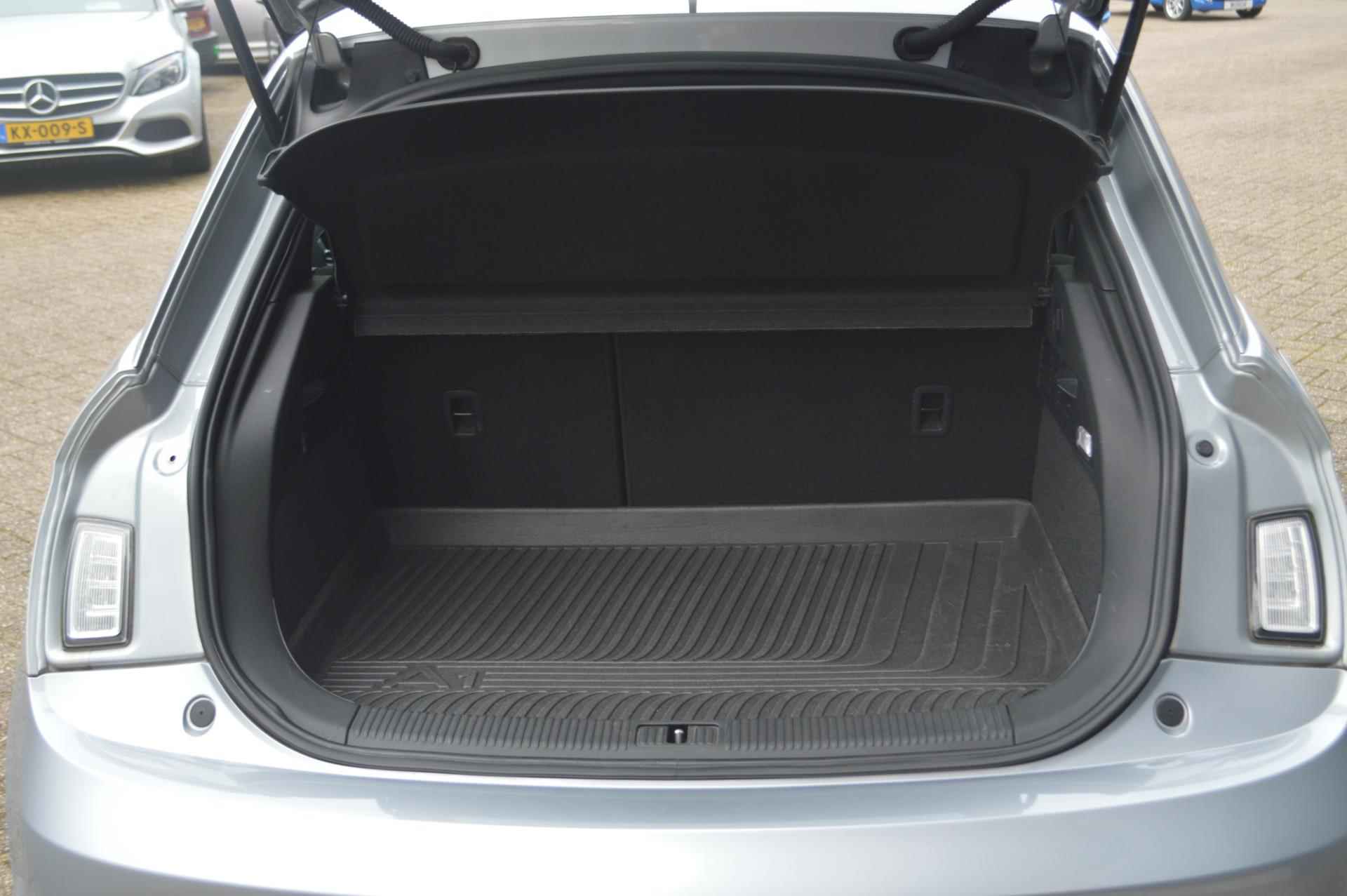 Audi A1 Sportback 1.4 TFSI Sport Edition Automaat | Navi | Half leder - 18/39