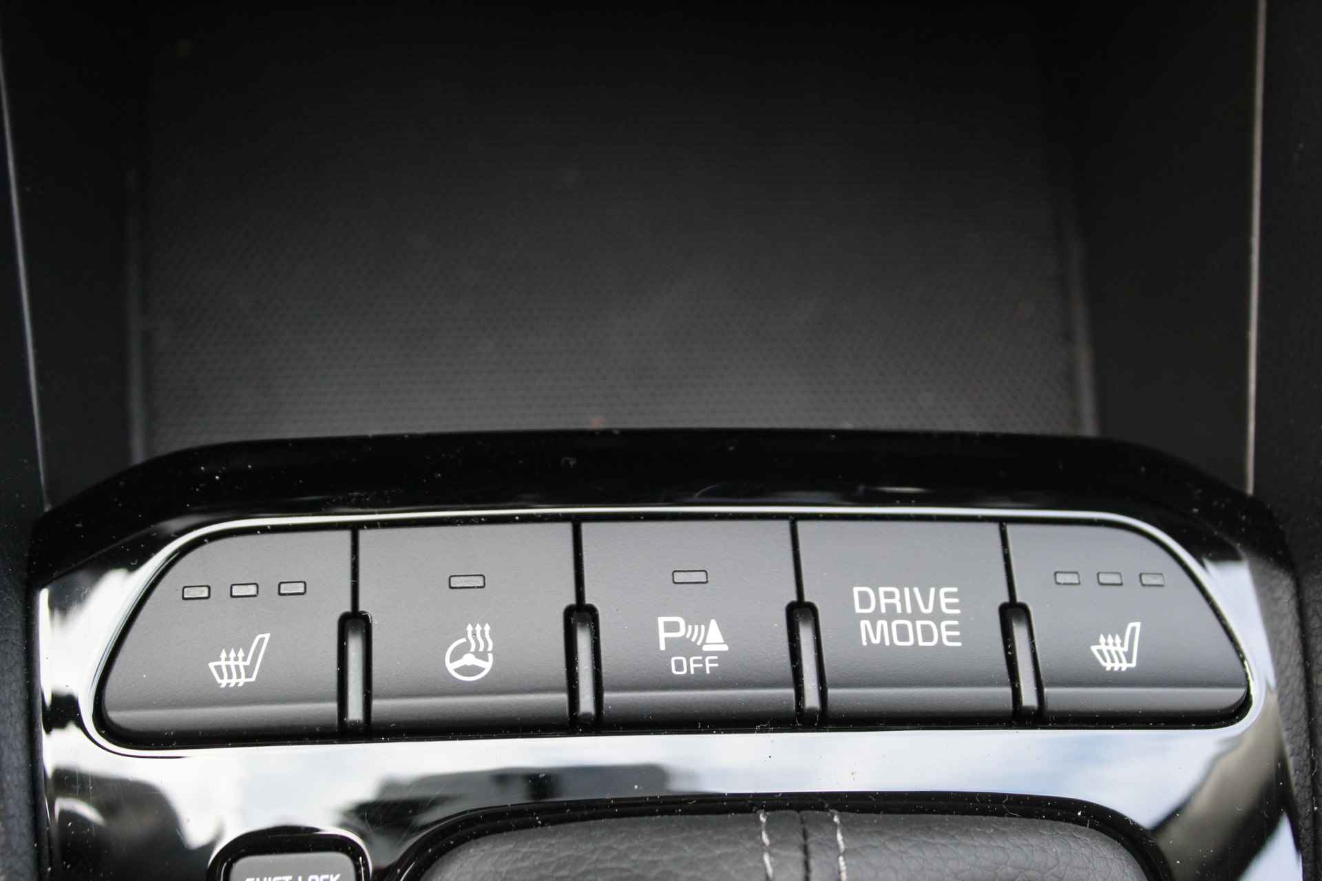 Kia Rio 1.0-100pk T-GDi AUTOMAAT ComfortLine Airco, Parkeersensoren achter, Bluetooth, stoel-en stuurwielverwarming, DAB+ radio - 20/35