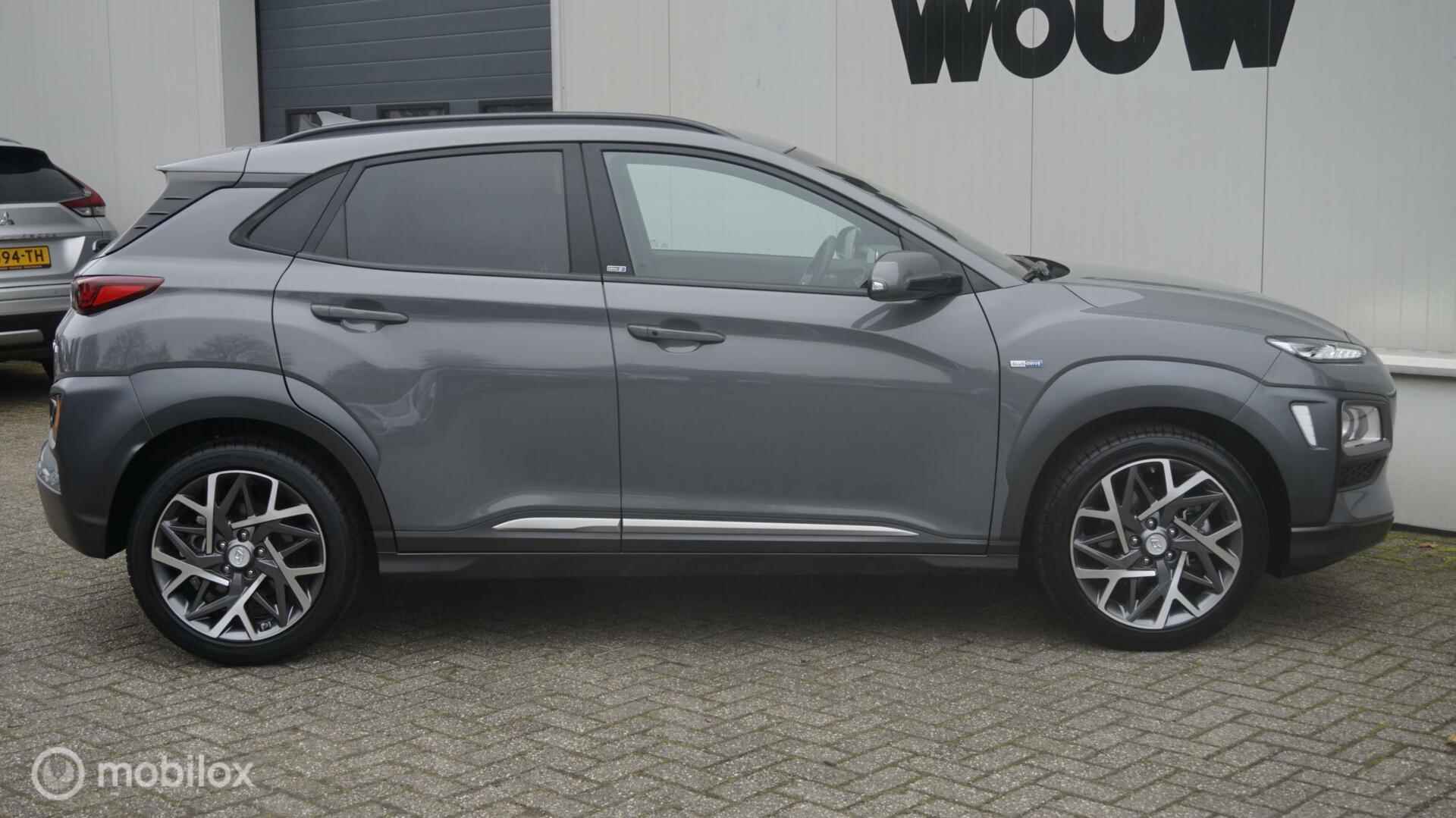 Hyundai Kona 1.6 GDI HEV Navigatie | HUD | 18 inch | Achteruitrijcamera | Blind Spot Warning - 5/36