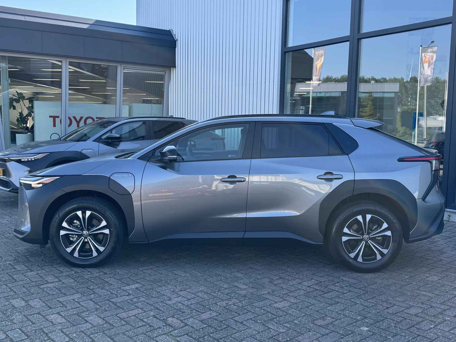 Toyota bZ4X Dynamic 71 kWh | NIEUW | Uit voorraad leverbaar | 3-fase | Extra inruilvoordeel | - 3/32