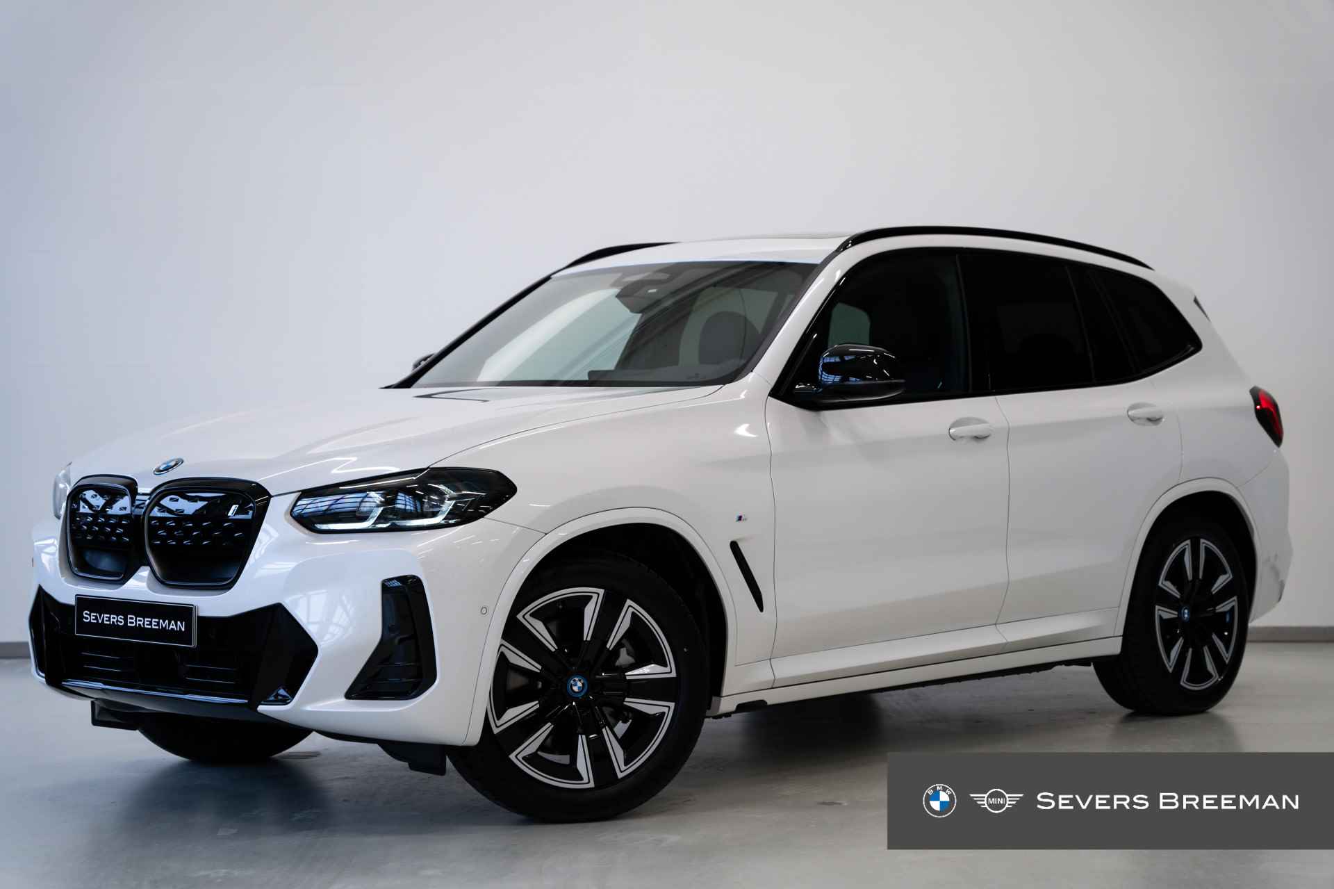 BMW iX3