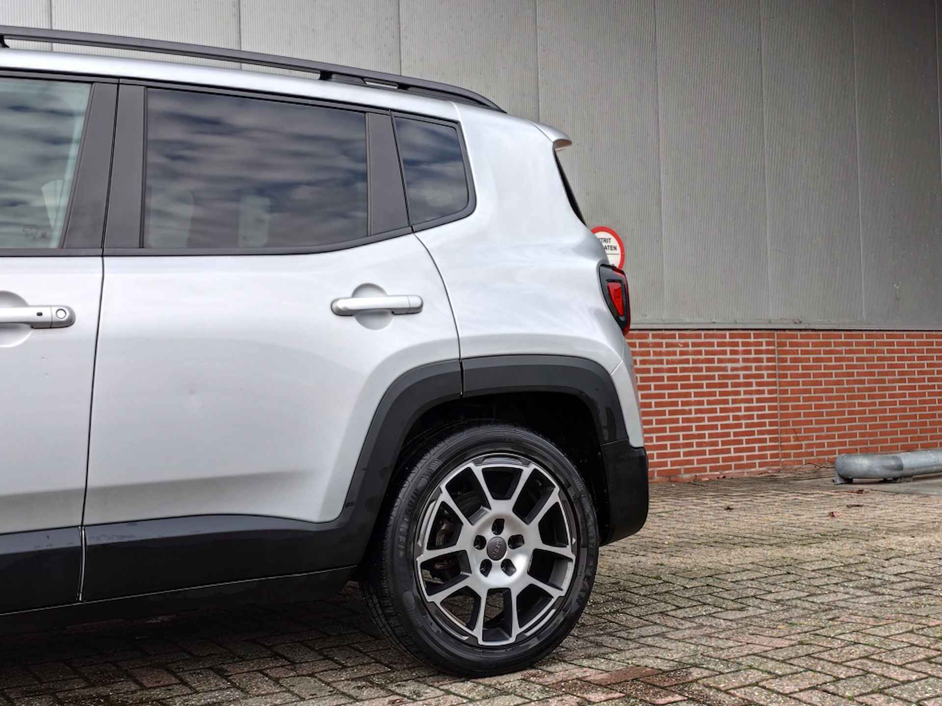 Jeep Renegade 1.3 Turbo 150 PK DDCT 80th Anniversary | Navi | 19" - 9/30