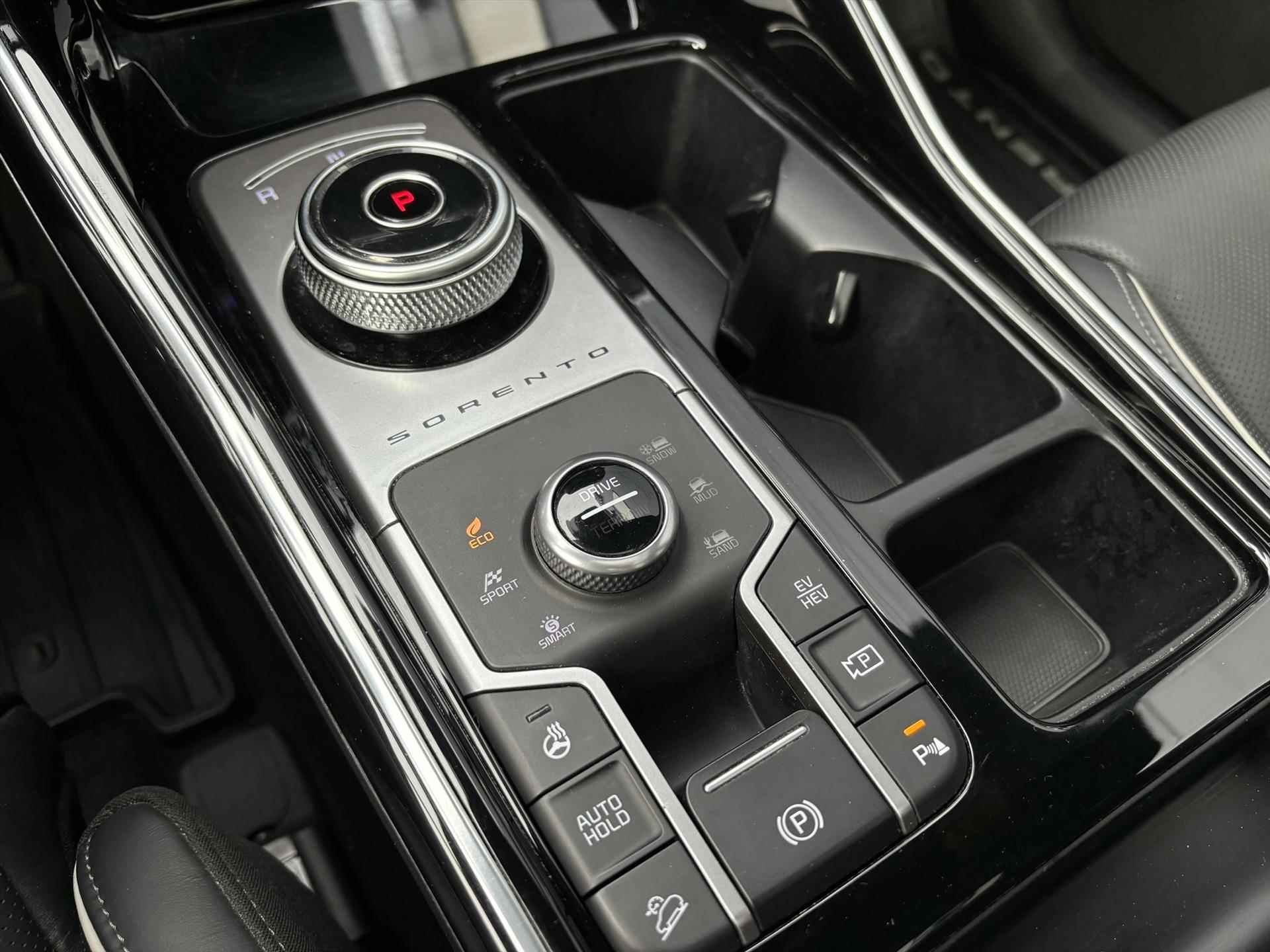 KIA Sorento 1.6 T-GDi 265pk Plug-in Hybrid 4WD Aut ExecutiveLine *Full Options* - 26/48