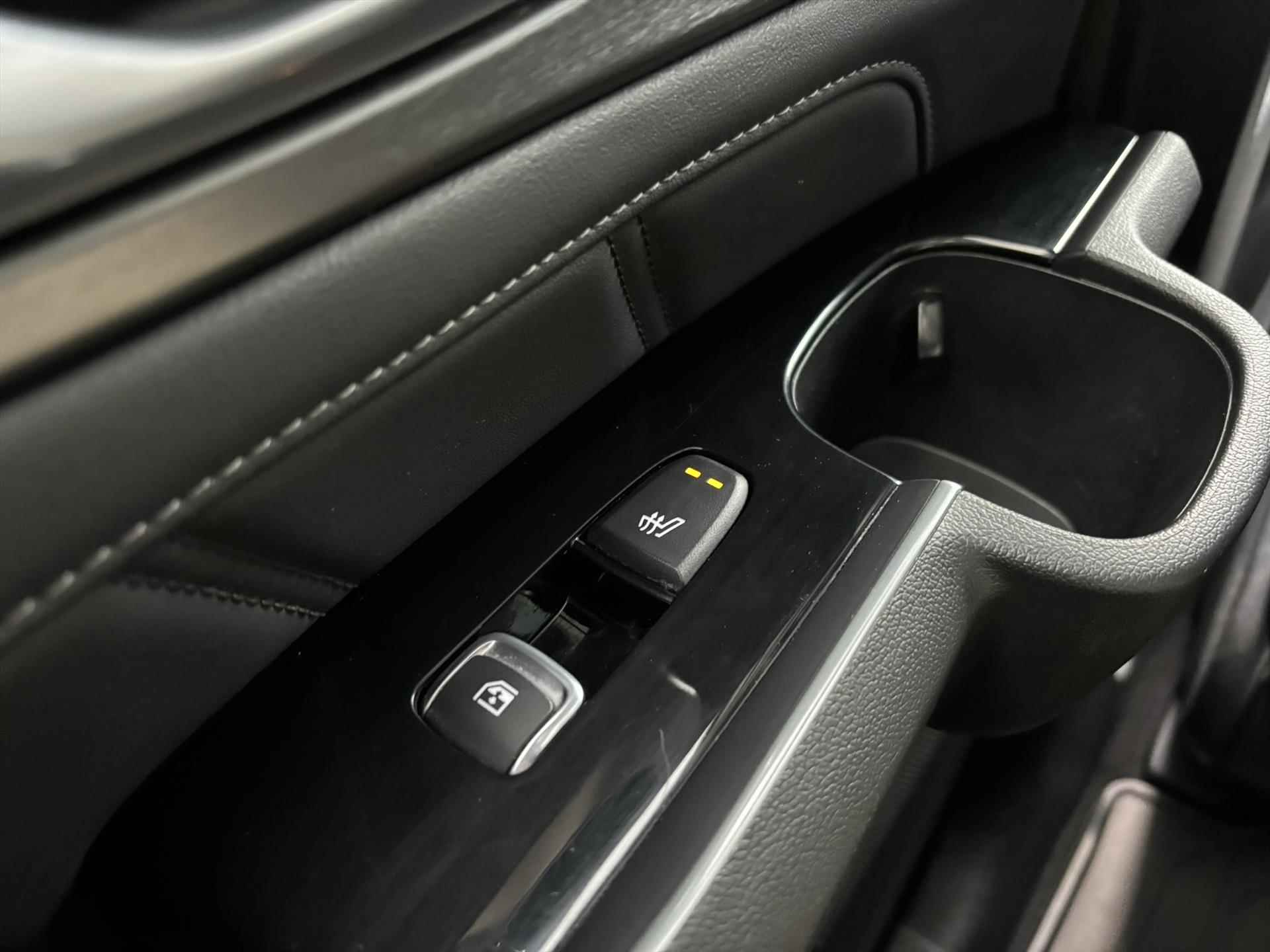 KIA Sorento 1.6 T-GDi 265pk Plug-in Hybrid 4WD Aut ExecutiveLine *Full Options* - 29/48